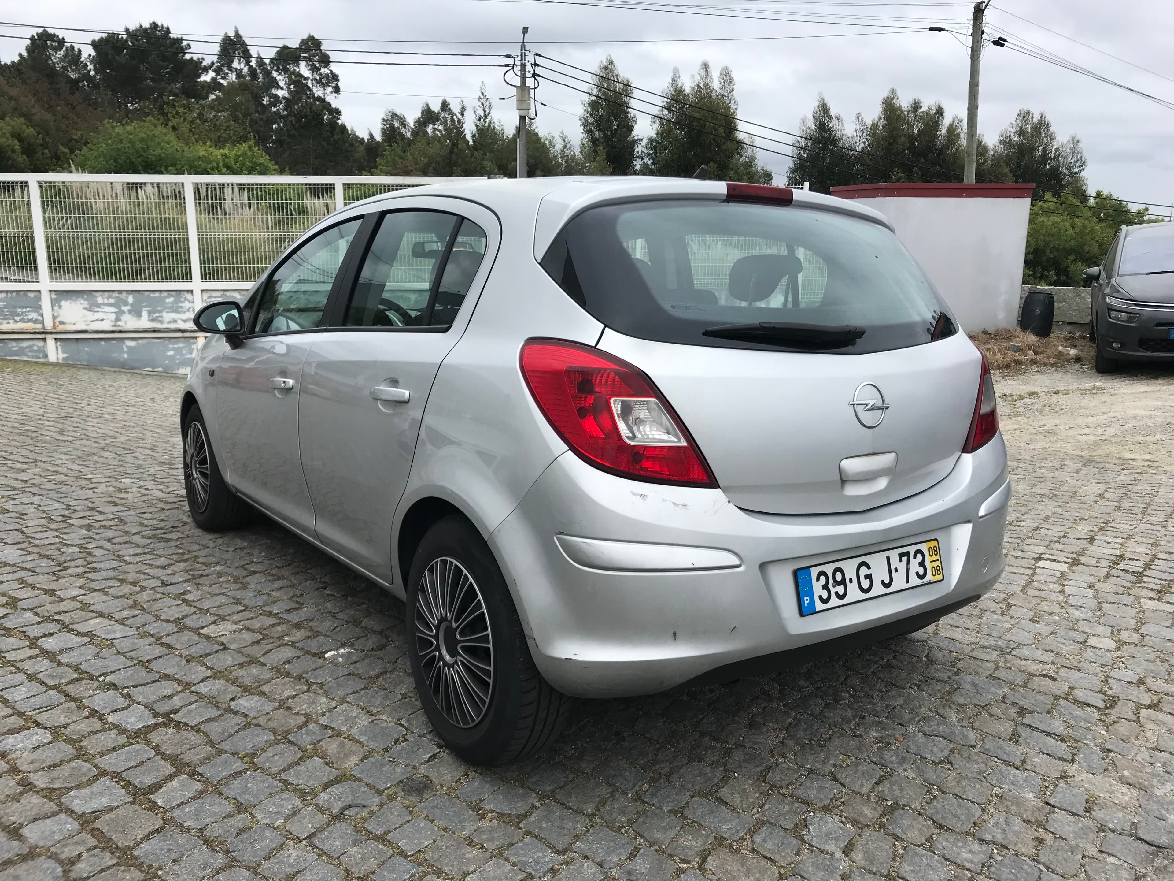 Opel Corsa 1.3 CDTI · Ano 2008 — image 4