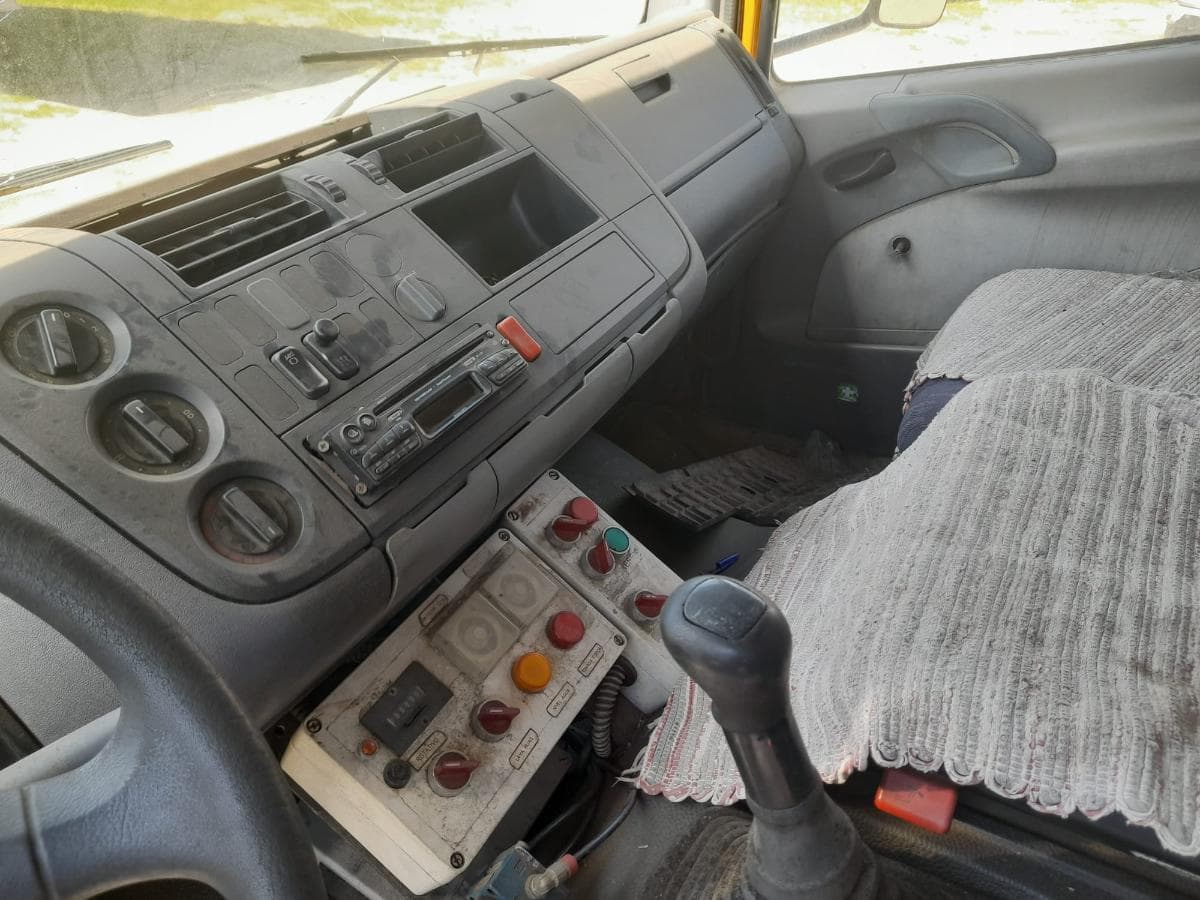 Mercedes-Benz Atego 1823 — image 6
