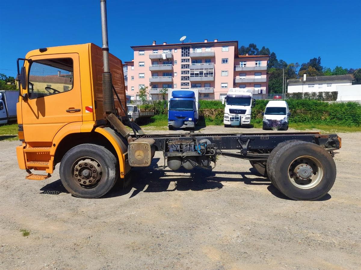 Mercedes-Benz Atego 1823 — image 4
