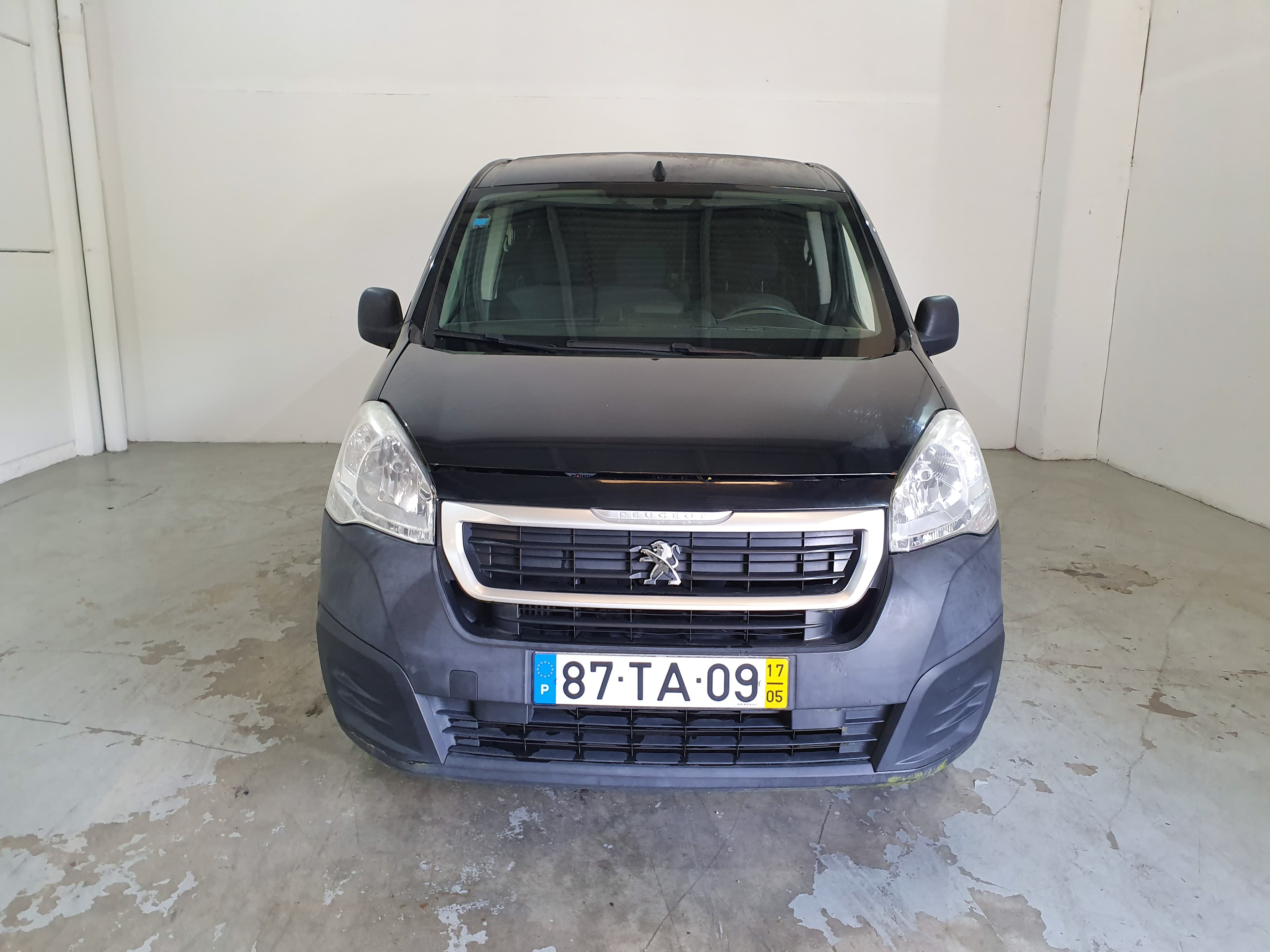 Peugeot Partner 1.6 Blue HDI · Ano 2017 — imagen 2