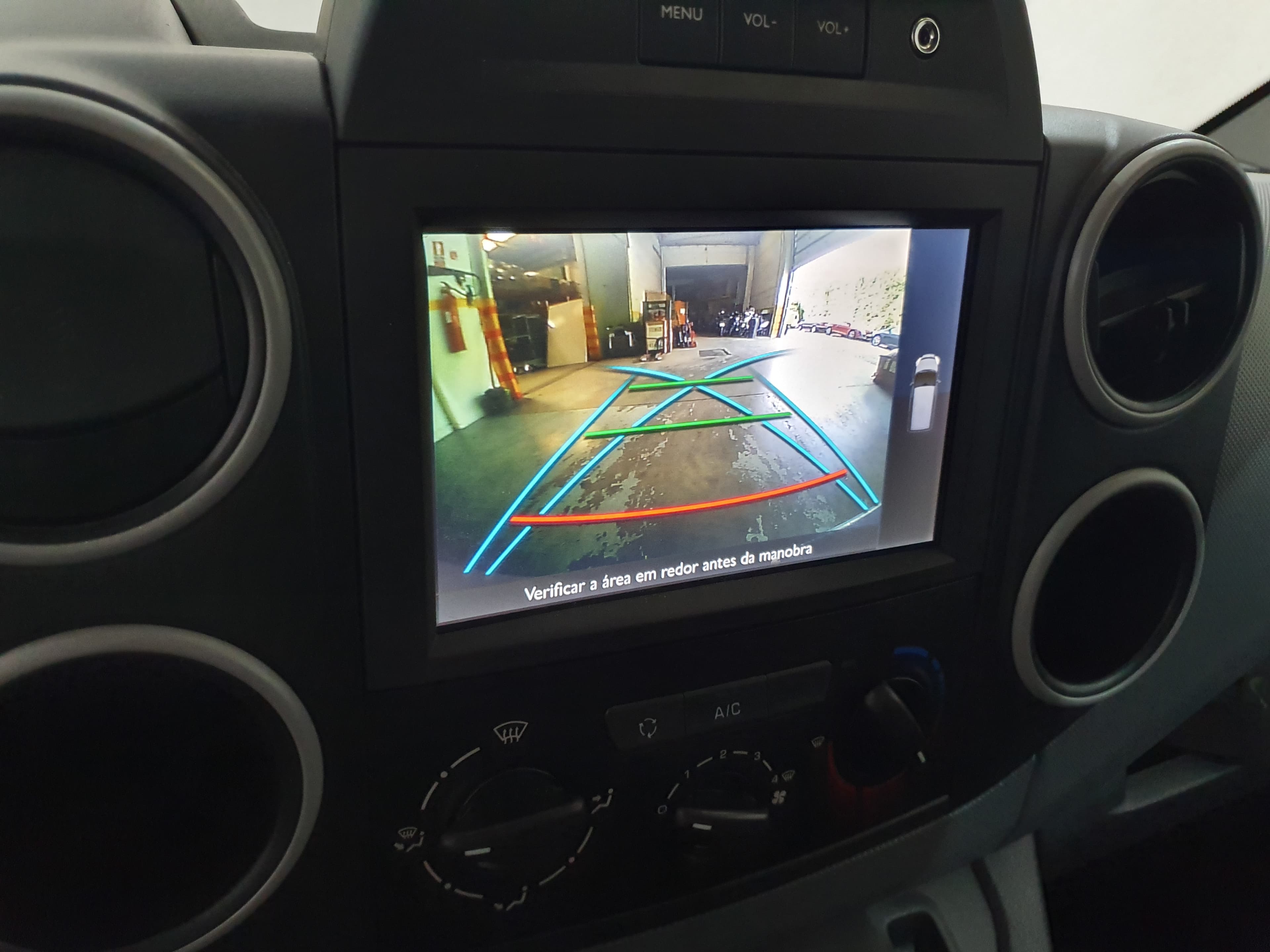 Peugeot Partner 1.6 Blue HDI · Ano 2017 — imagen 36