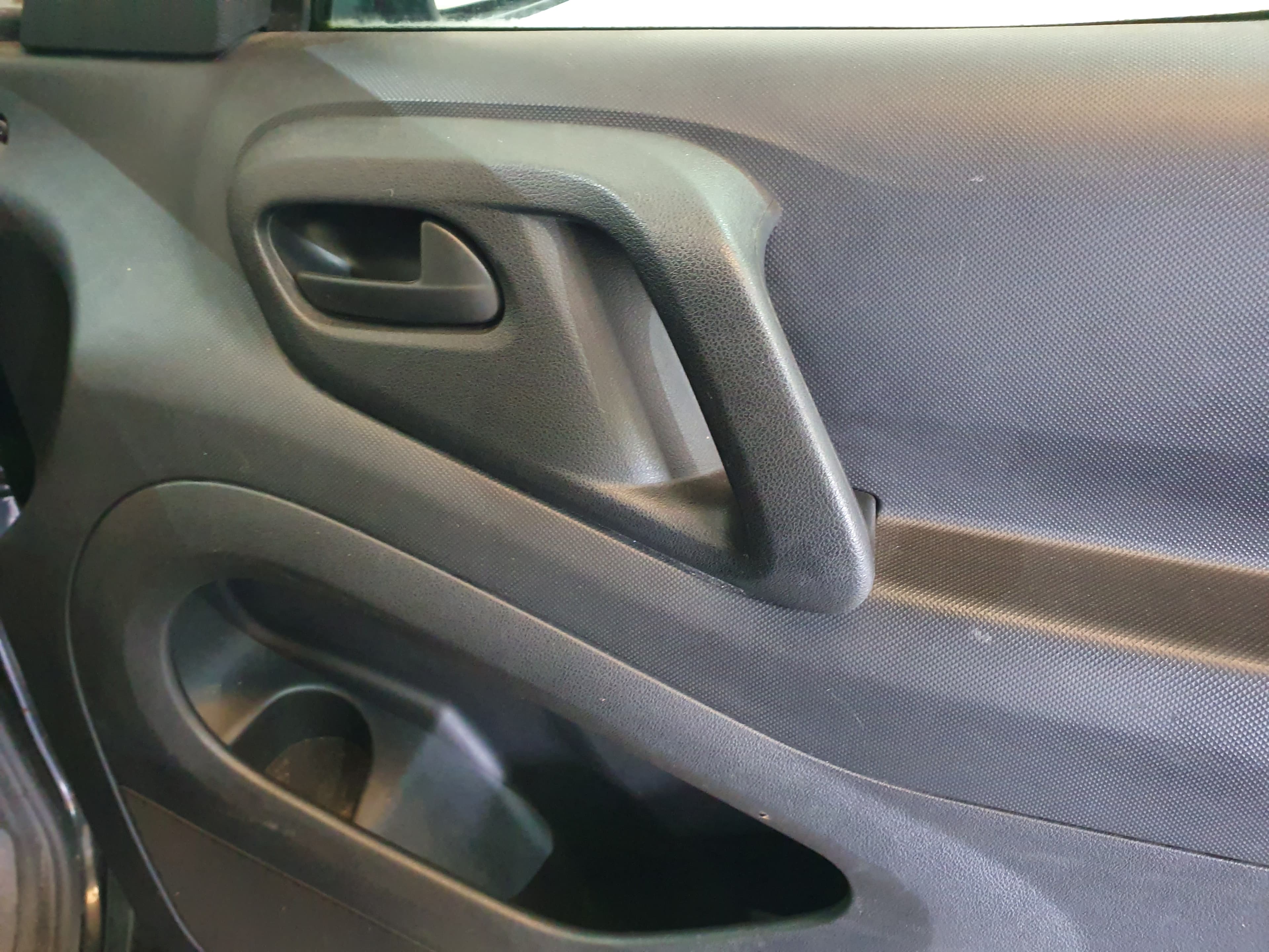 Peugeot Partner 1.6 Blue HDI · Ano 2017 — imagen 19