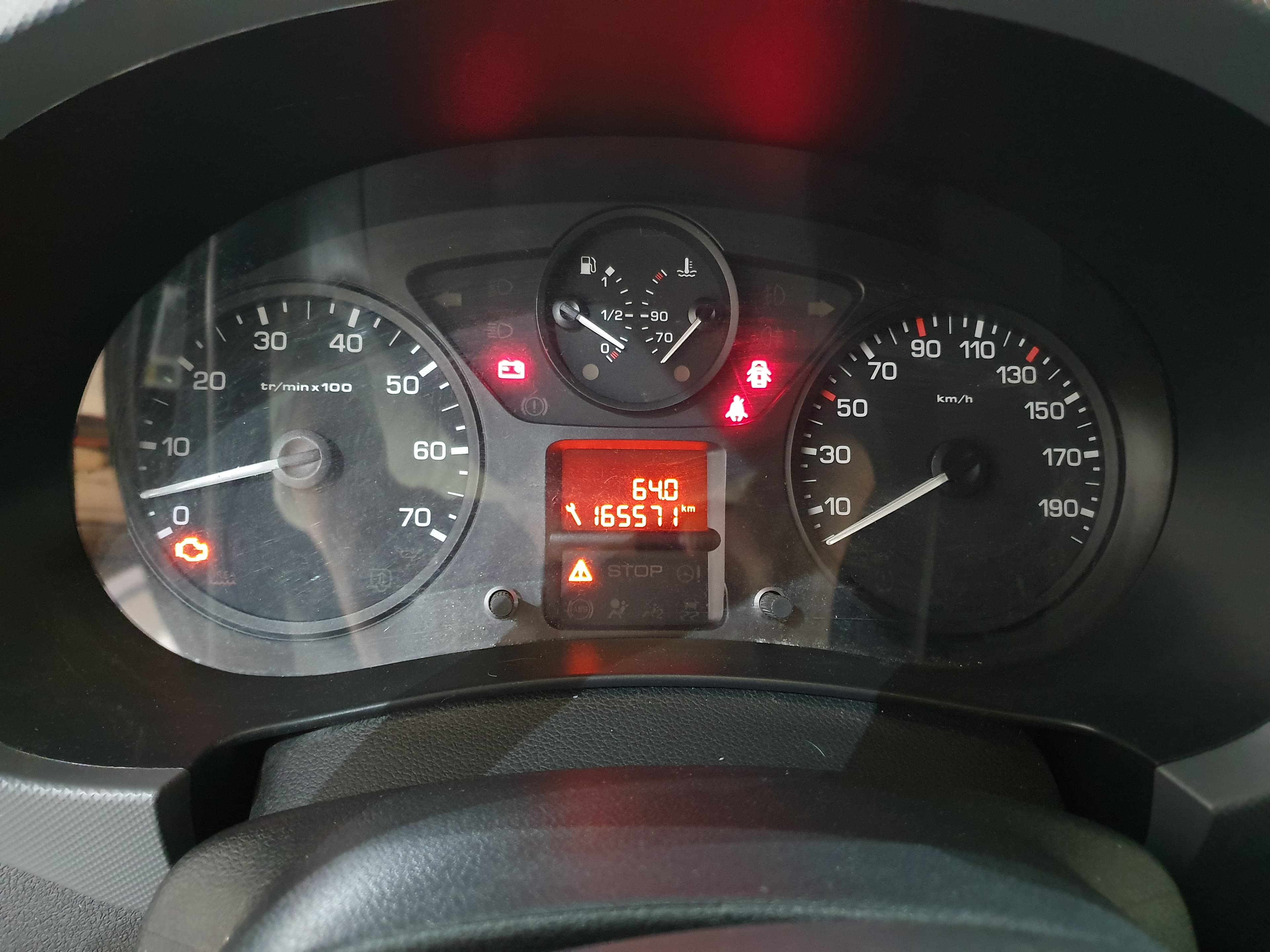 Peugeot Partner 1.6 Blue HDI · Ano 2017 — imagen 32