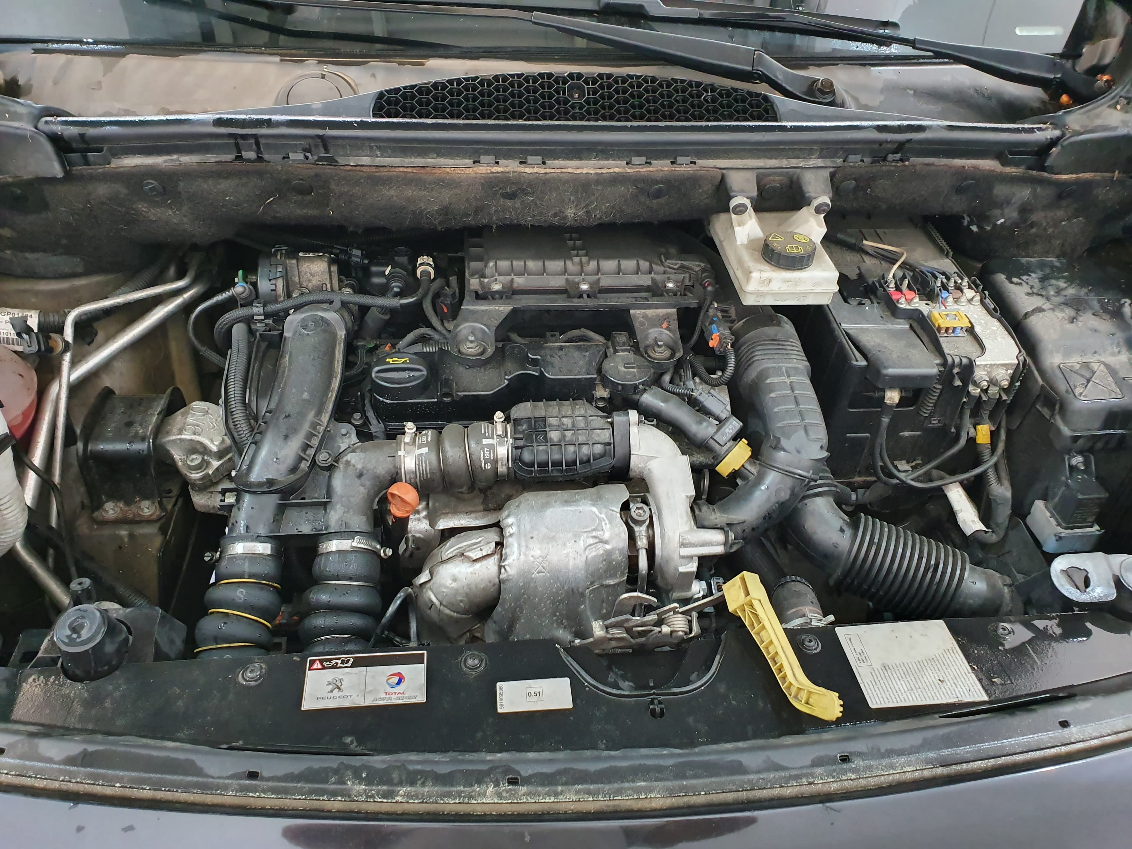 Peugeot Partner 1.6 Blue HDI · Ano 2017 — image 16