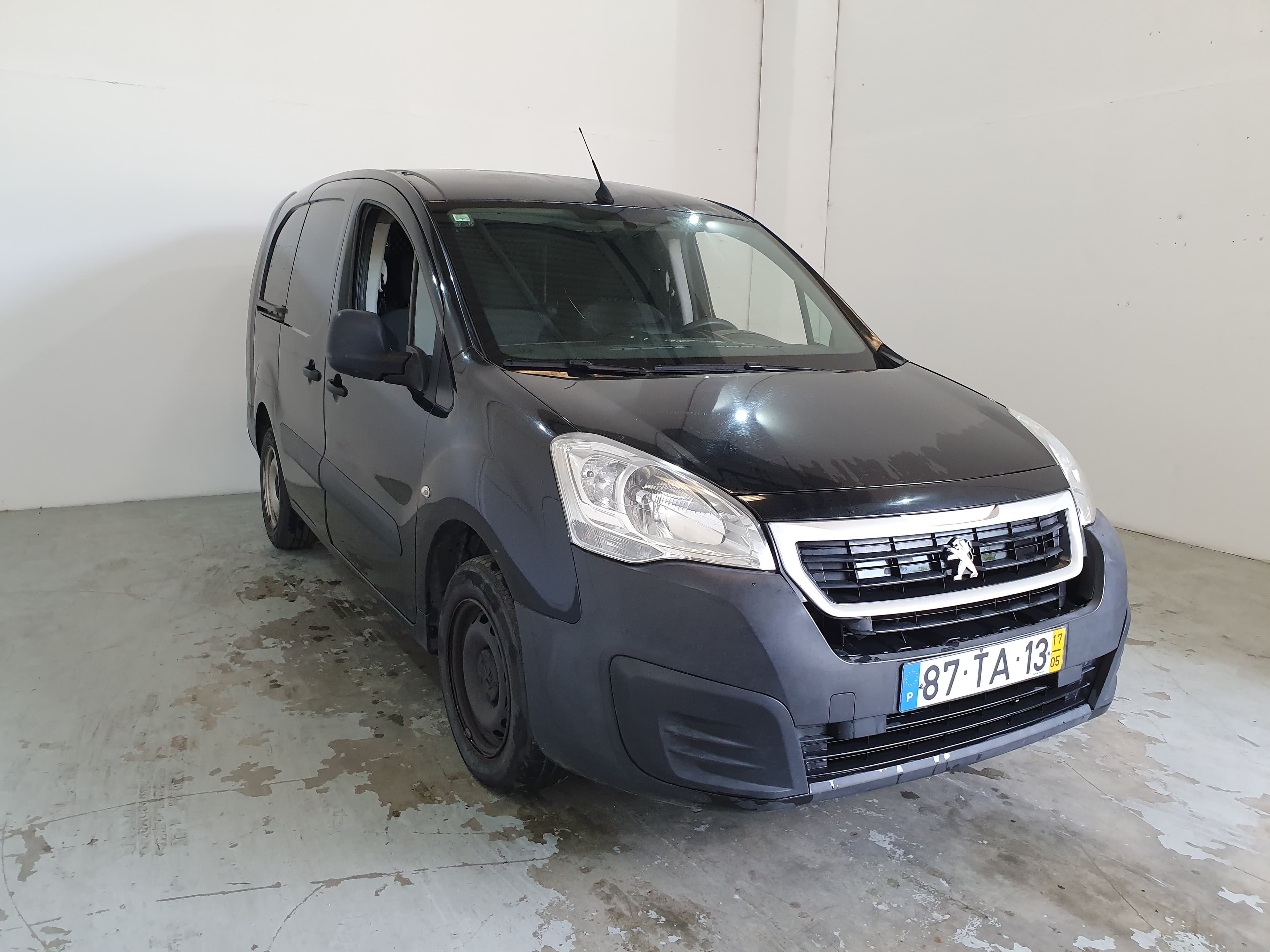 Peugeot Partner 1.6 Blue HDI · Ano 2017 — image 1