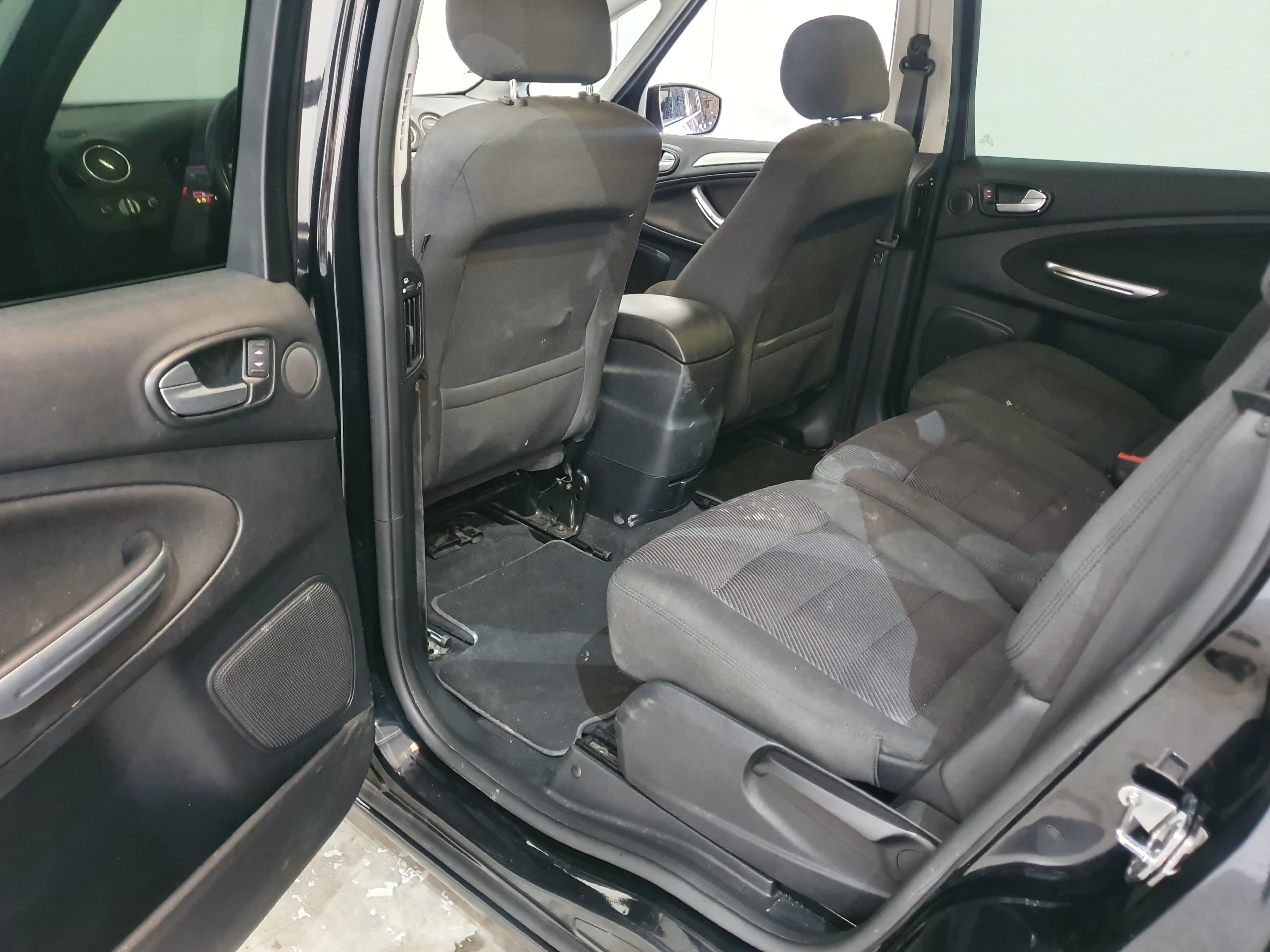 Ford Focus S-Max 2.0 TDCI · Ano 2013 — imagen 27