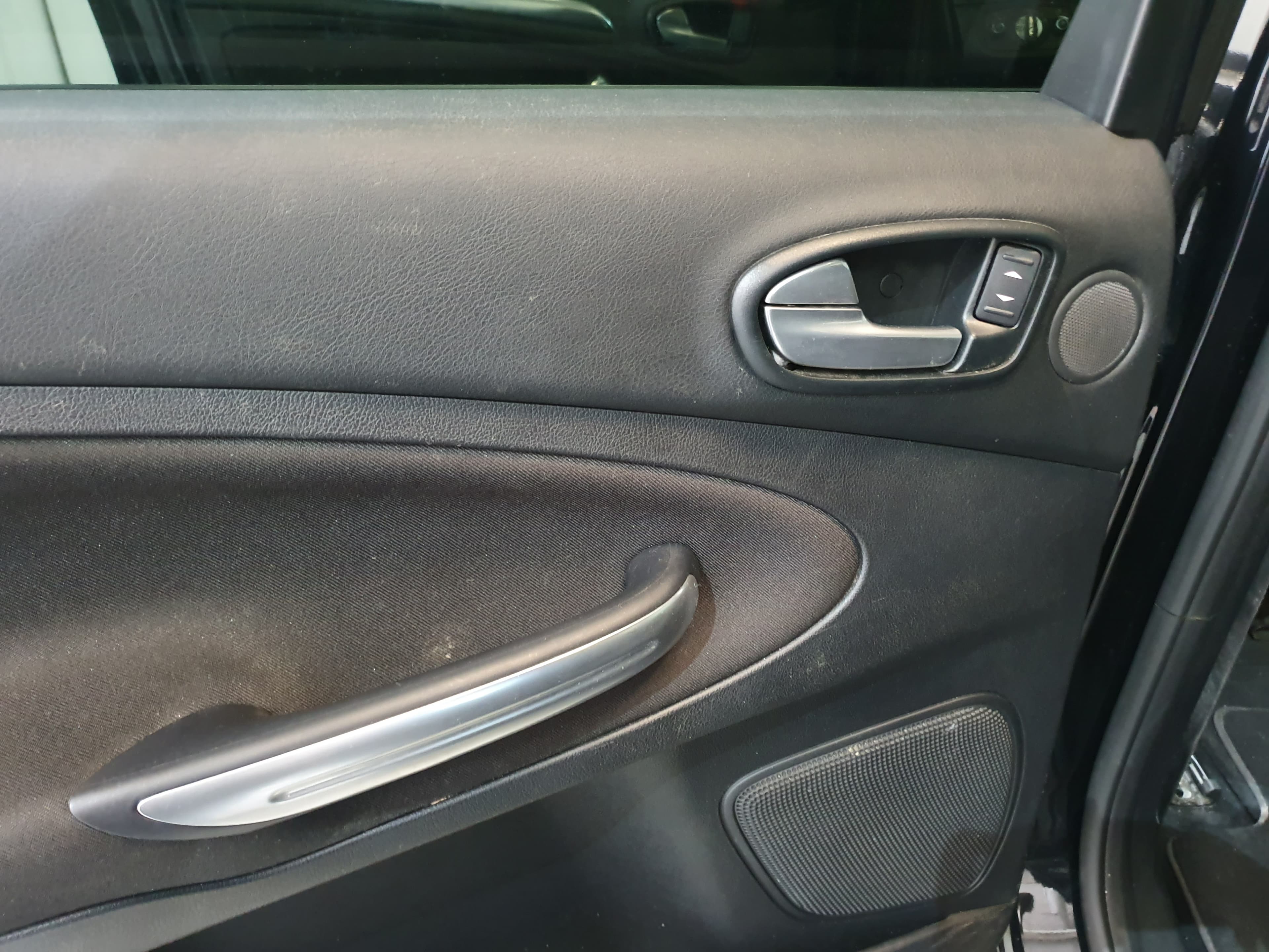 Ford Focus S-Max 2.0 TDCI · Ano 2013 — imagen 28