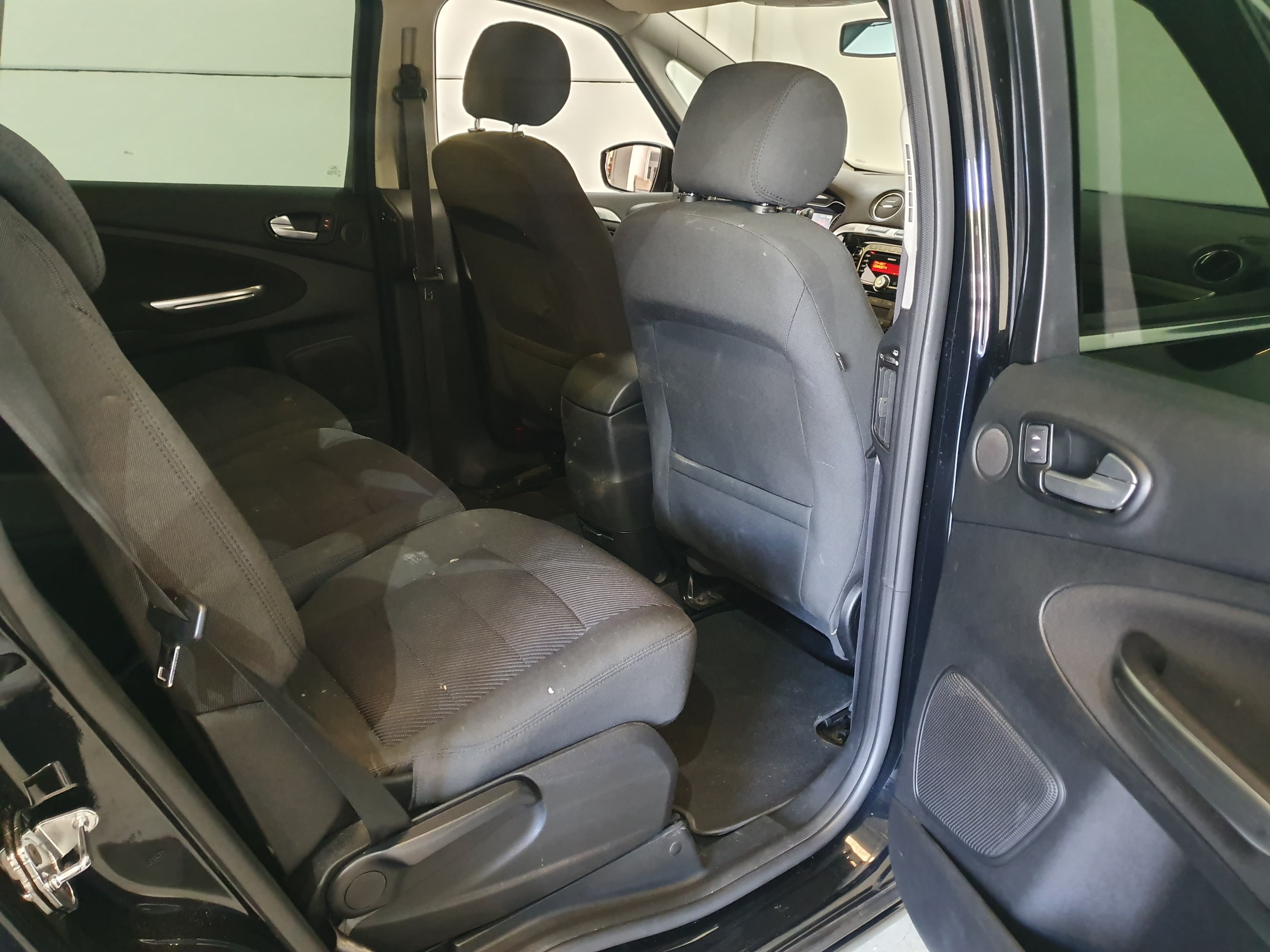 Ford Focus S-Max 2.0 TDCI · Ano 2013 — imagen 21