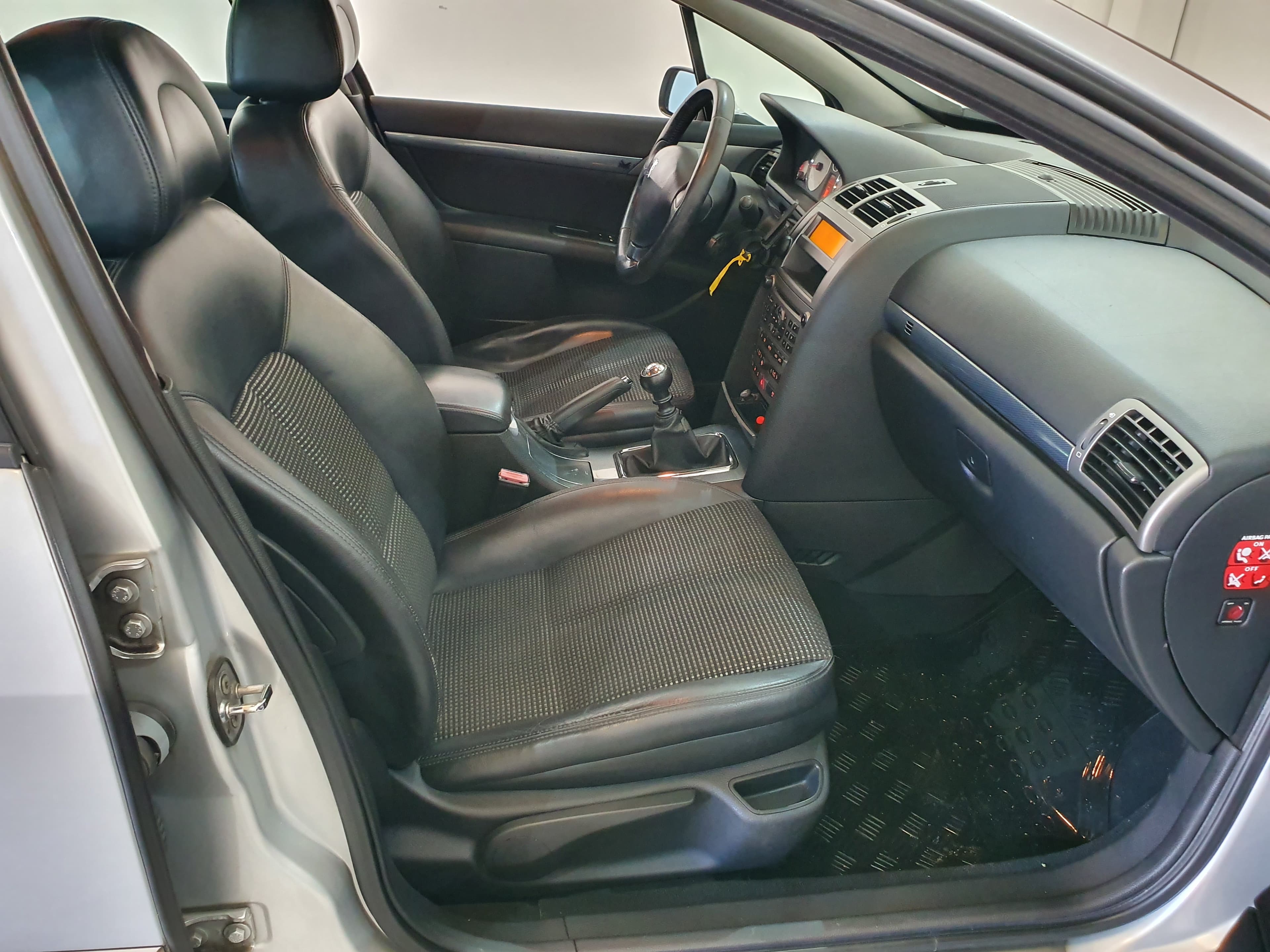 Peugeot 407 · Ano 2006 — imagen 23