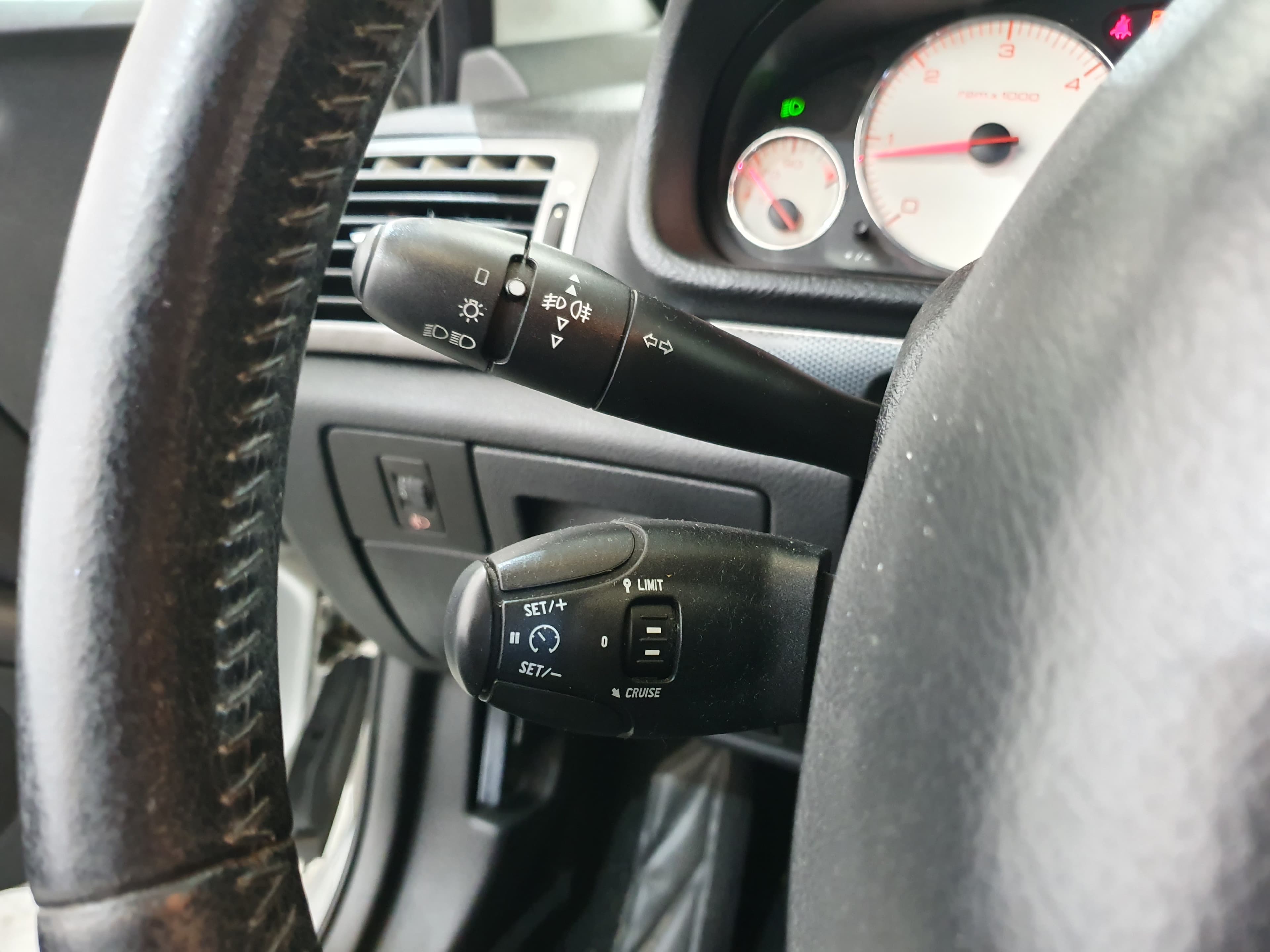 Peugeot 407 · Ano 2006 — imagen 40