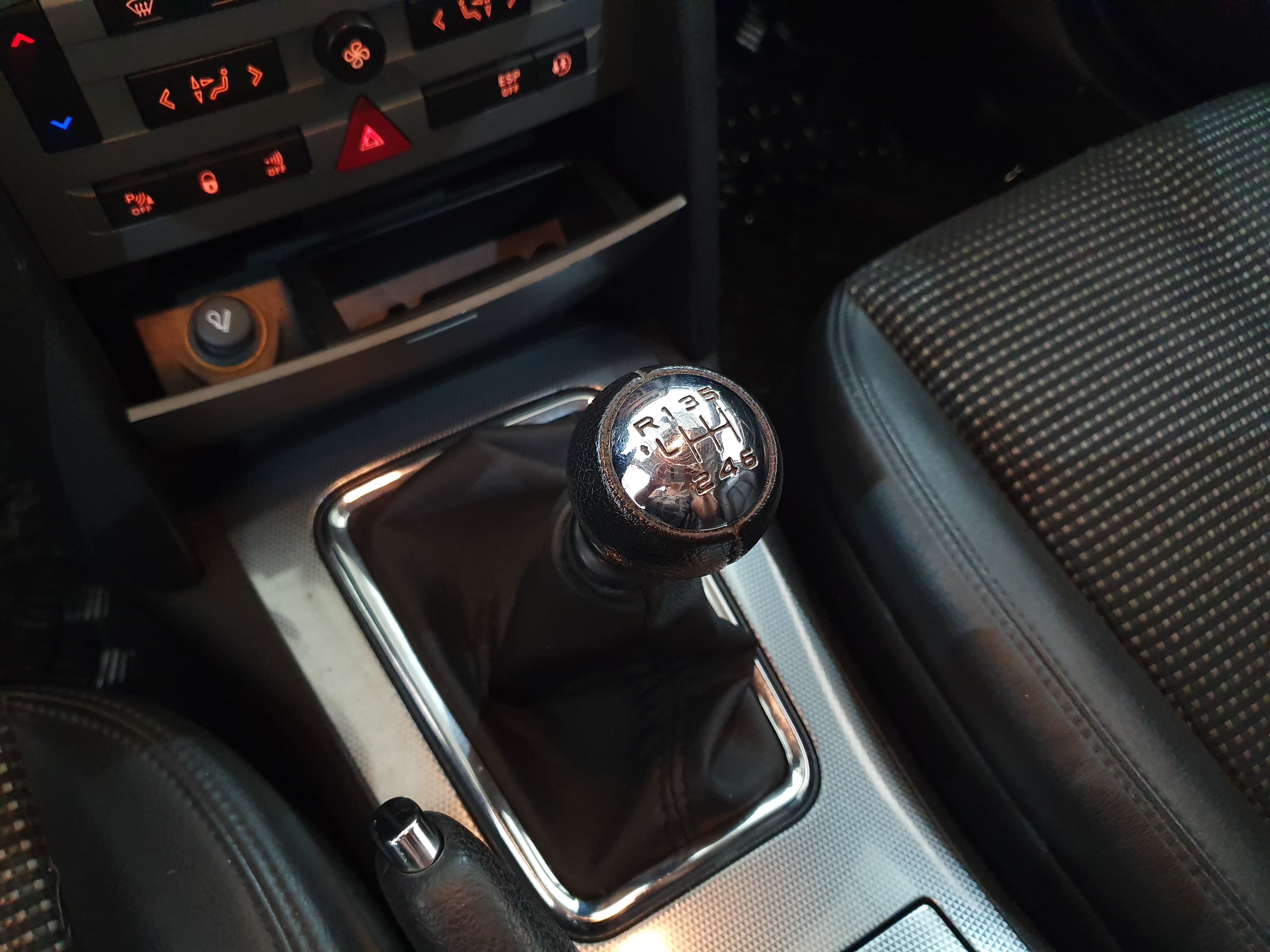 Peugeot 407 · Ano 2006 — imagen 33
