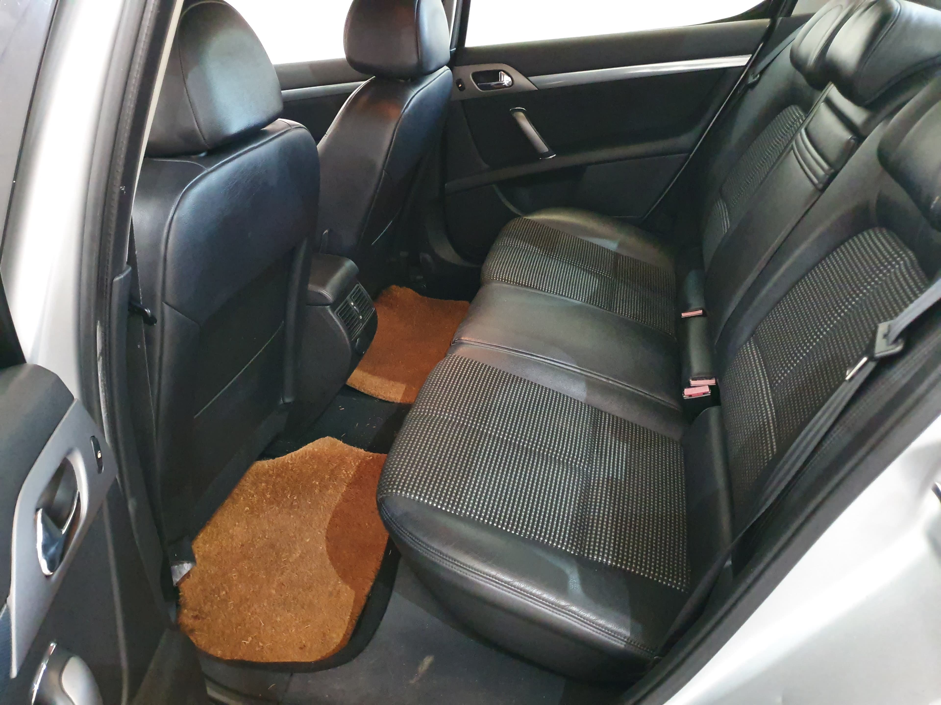 Peugeot 407 · Ano 2006 — imagen 26
