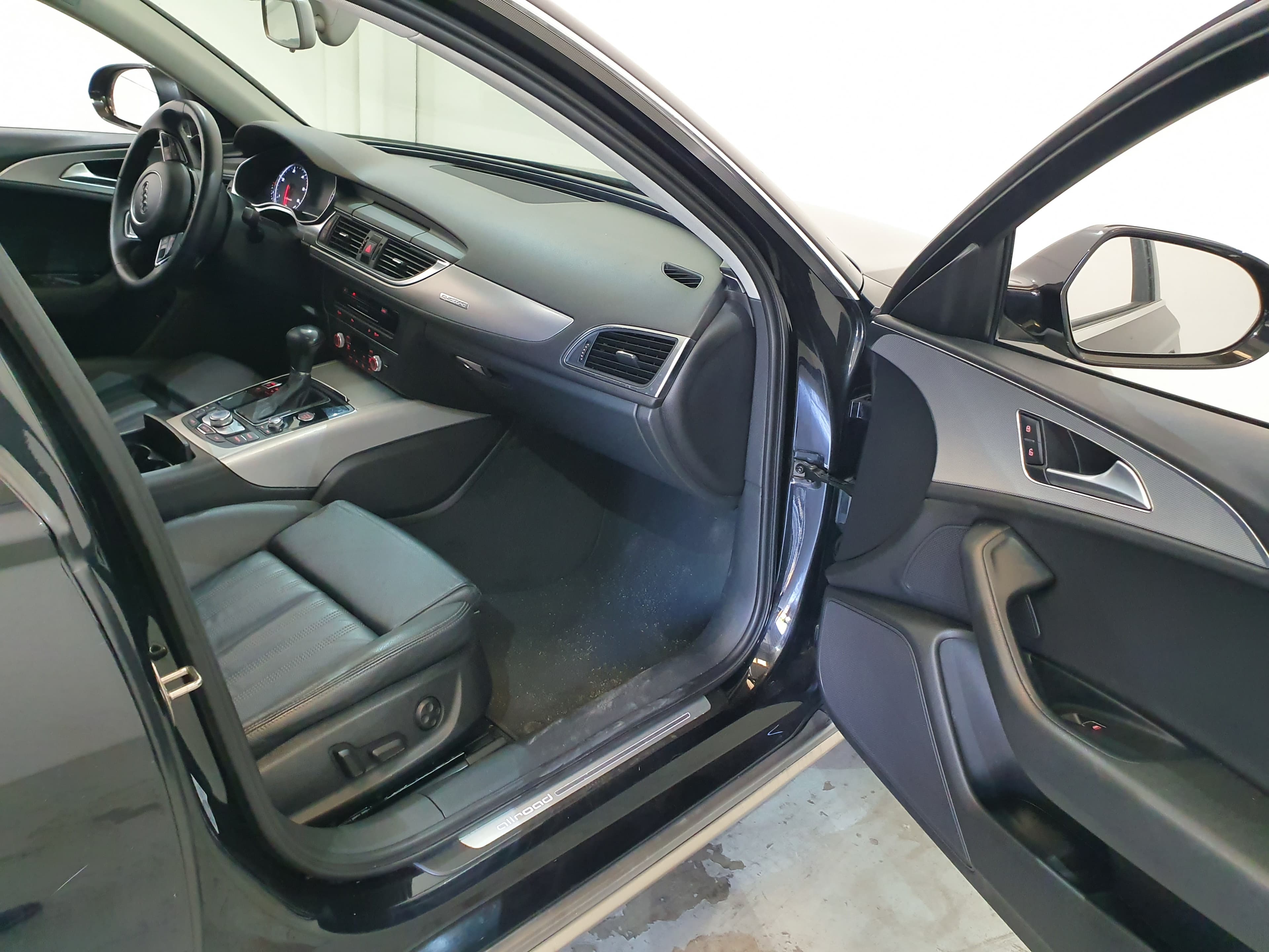 Audi A6 3.0 TDI Allroad · Ano 2013 — imagem 23