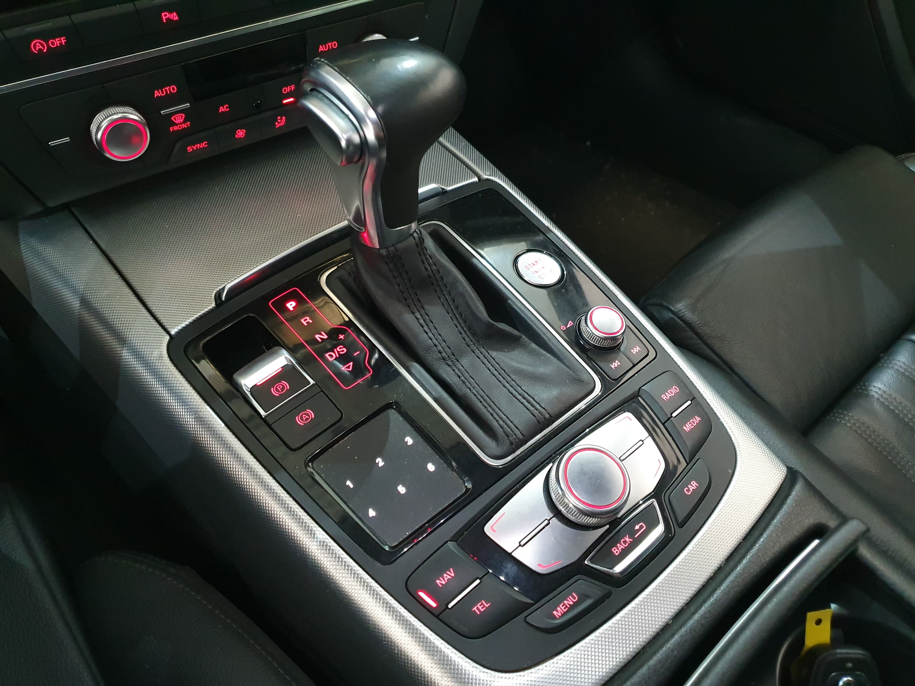 Audi A6 3.0 TDI Allroad · Ano 2013 — imagem 37