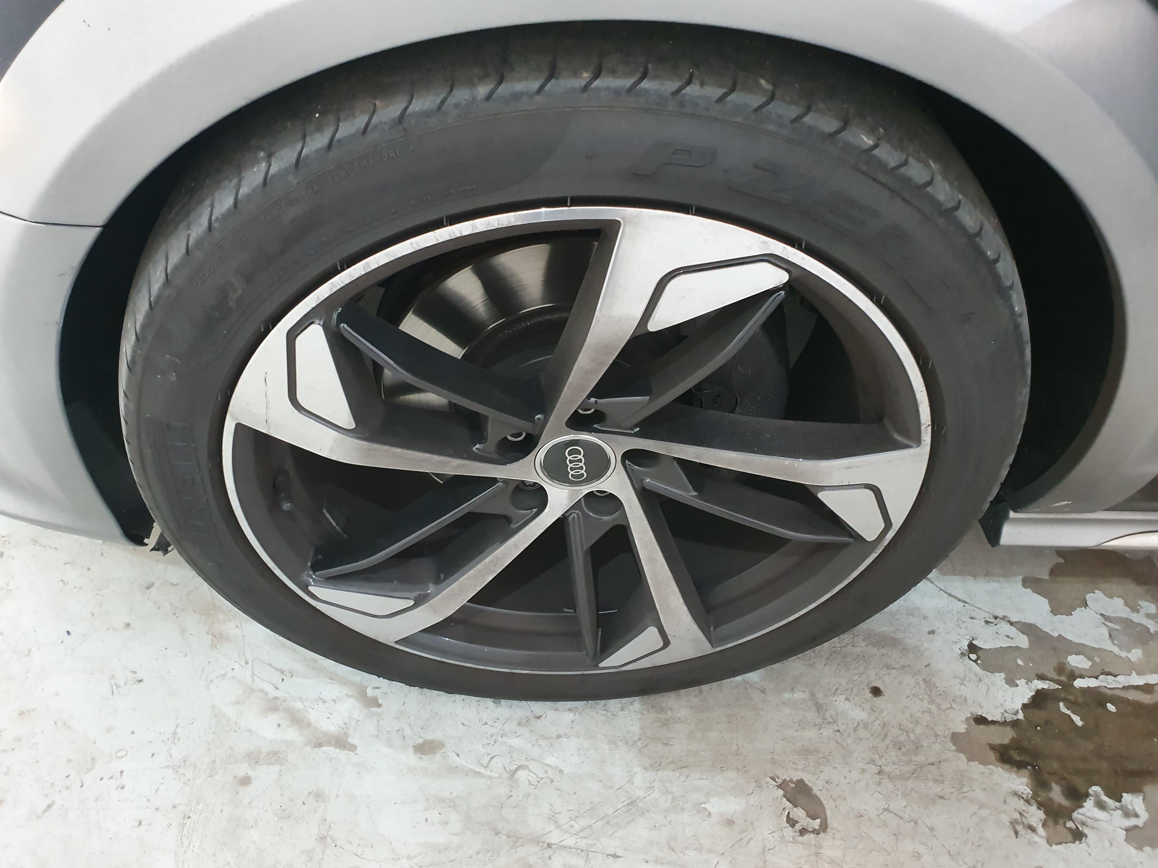 Audi A6 3.0 TDI Allroad · Ano 2013 — imagem 16