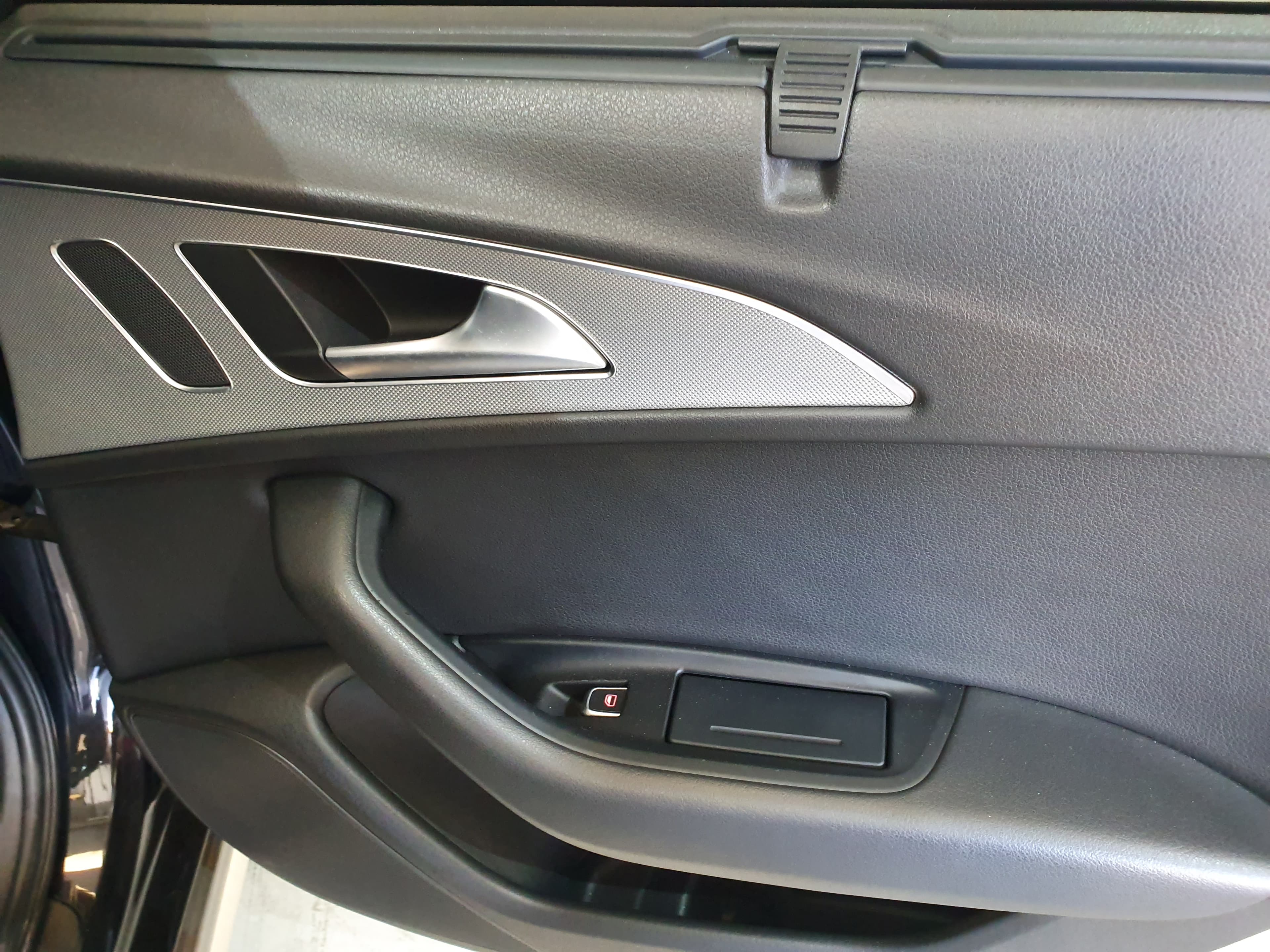 Audi A6 3.0 TDI Allroad · Ano 2013 — imagem 20