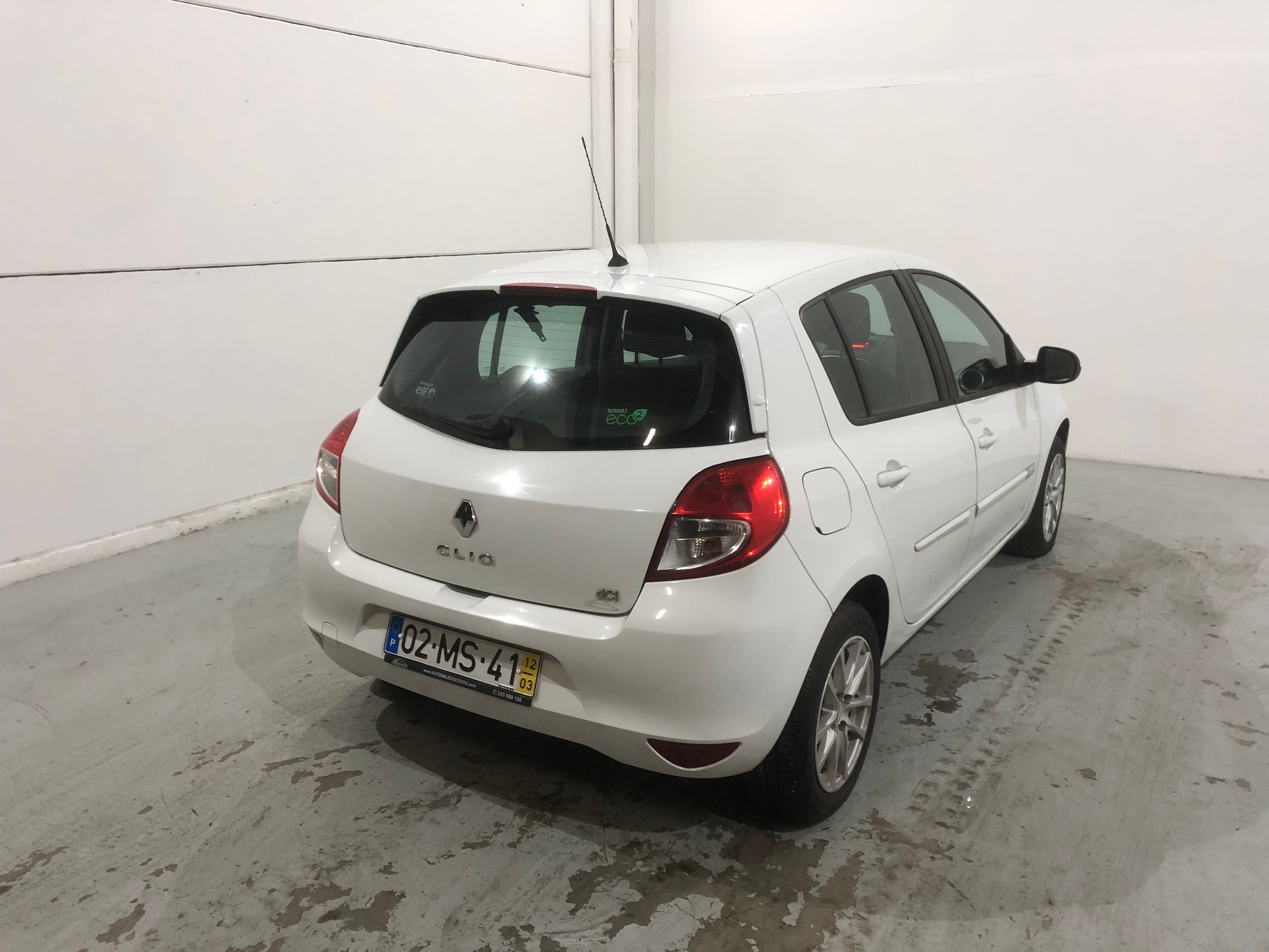 Renault Clio 1.5 DCI · Ano 2012 — imagem 6