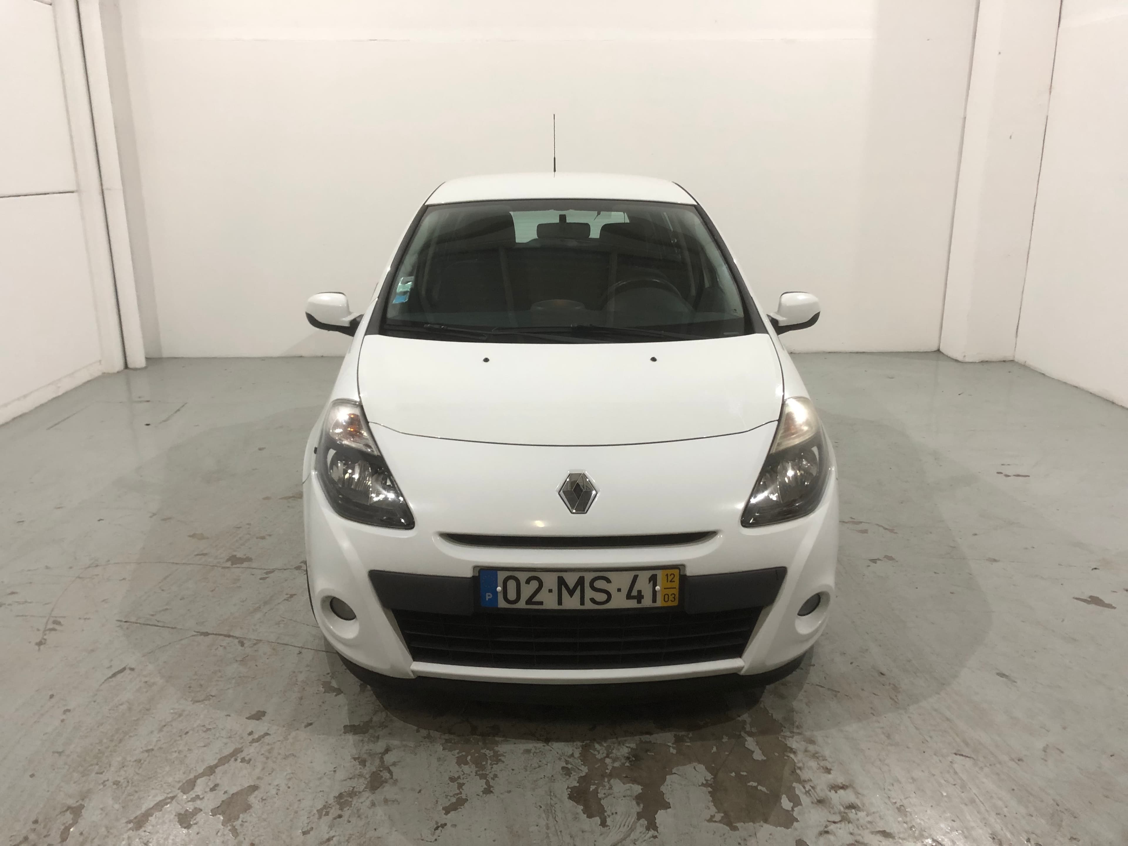 Renault Clio 1.5 DCI · Ano 2012 — imagem 2