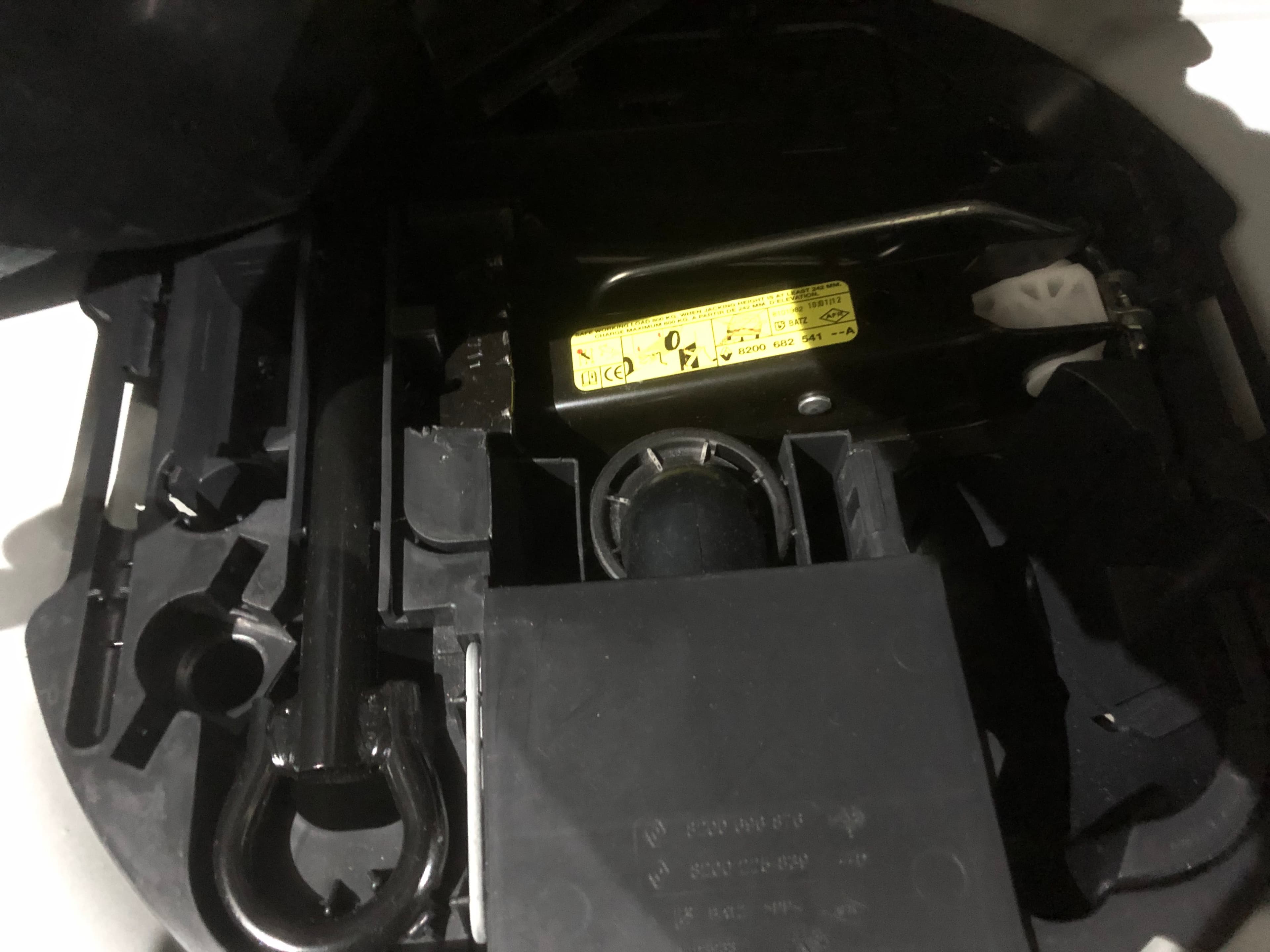 Renault Clio 1.5 DCI · Ano 2012 — imagem 9