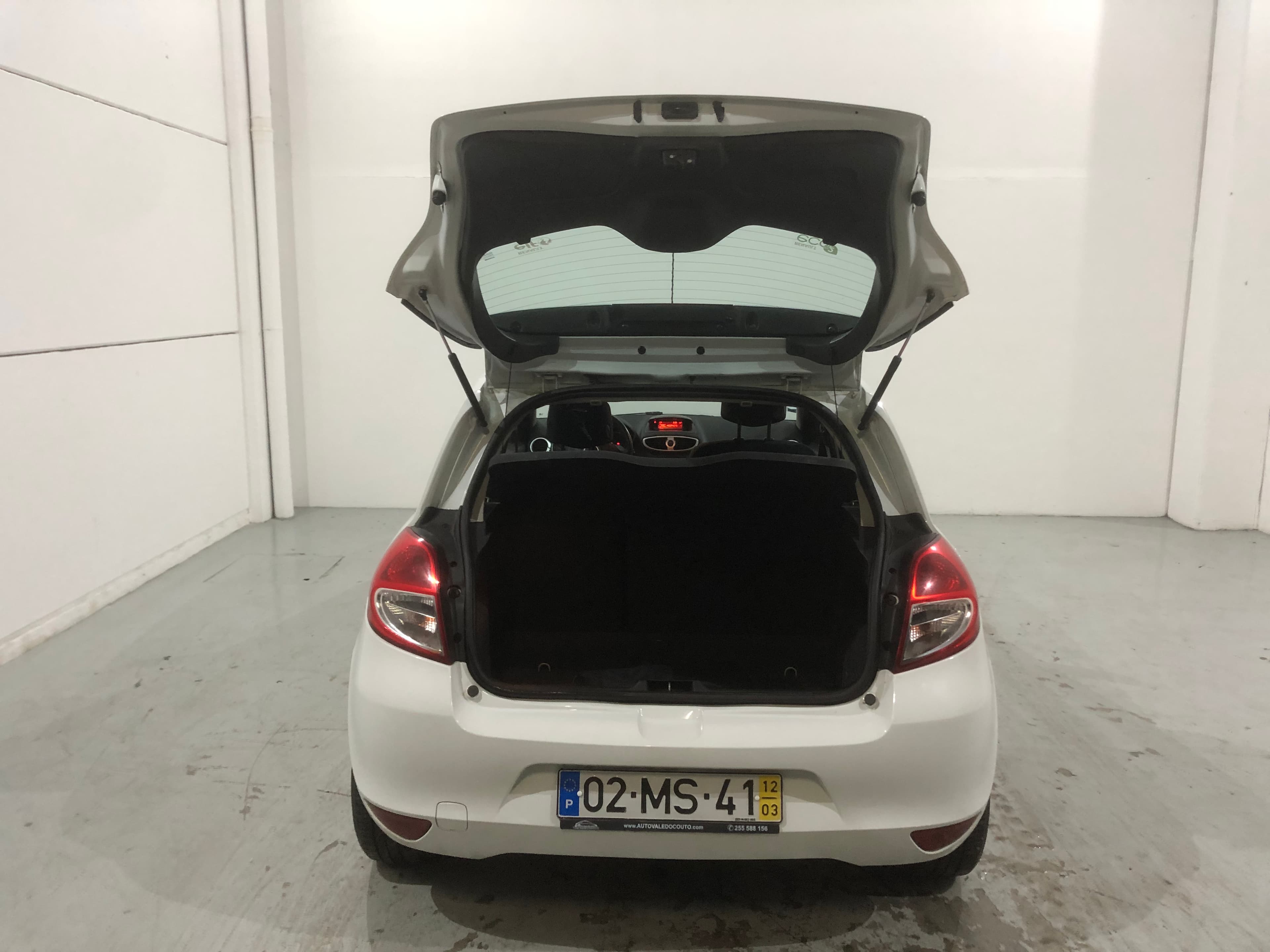 Renault Clio 1.5 DCI · Ano 2012 — imagem 7