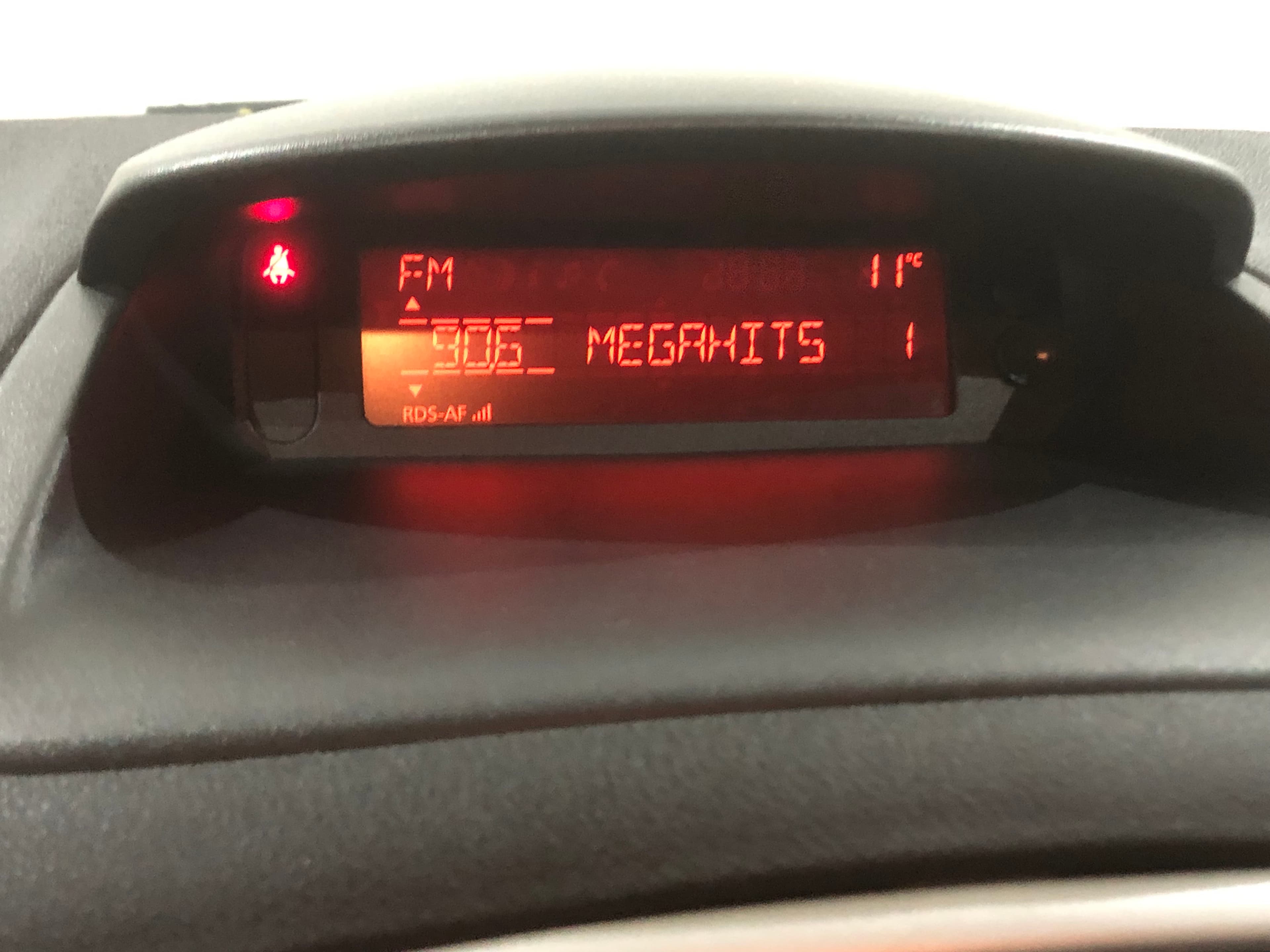 Renault Clio 1.5 DCI · Ano 2012 — imagem 31