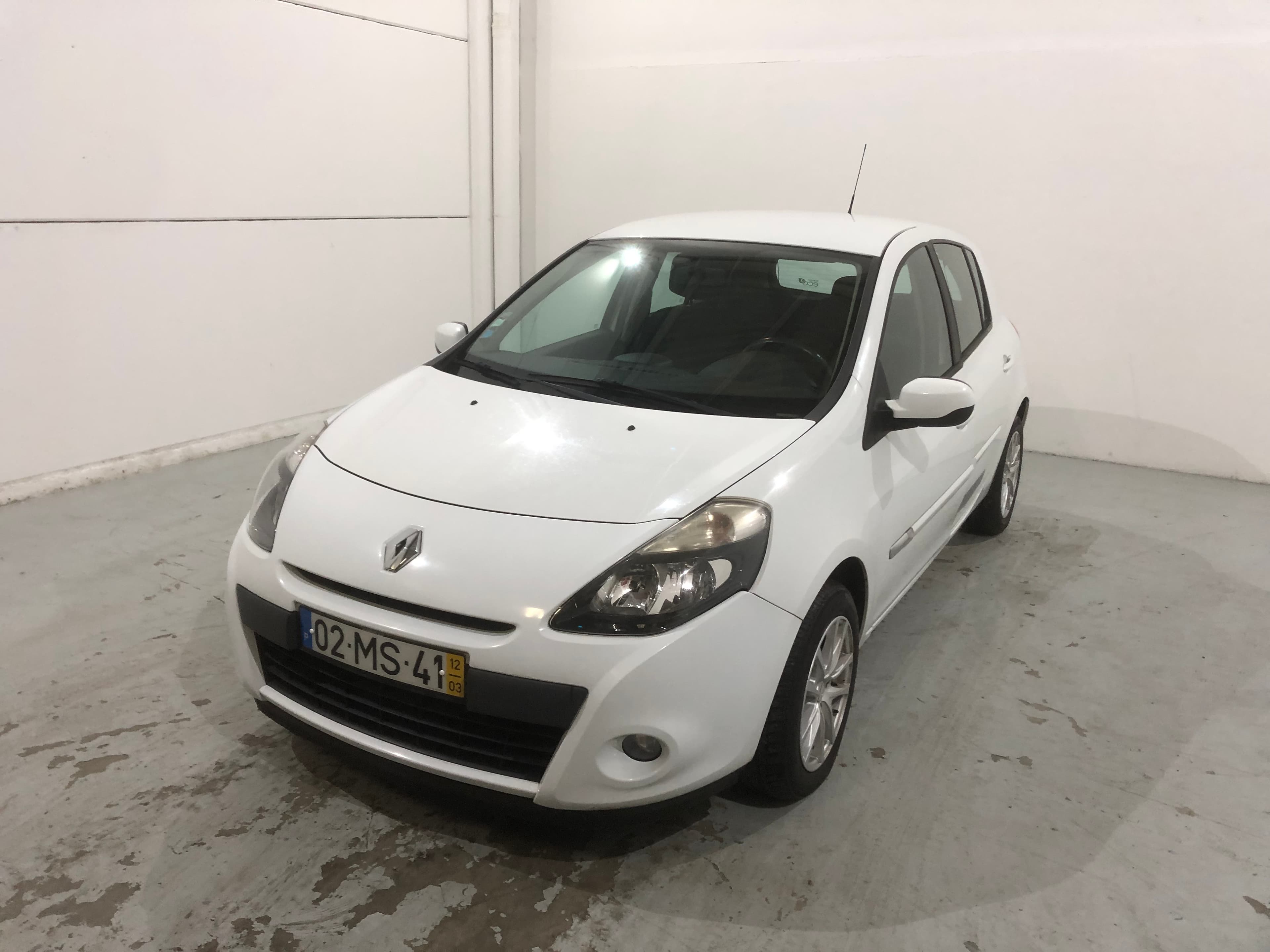 Renault Clio 1.5 DCI · Ano 2012 — imagem 3