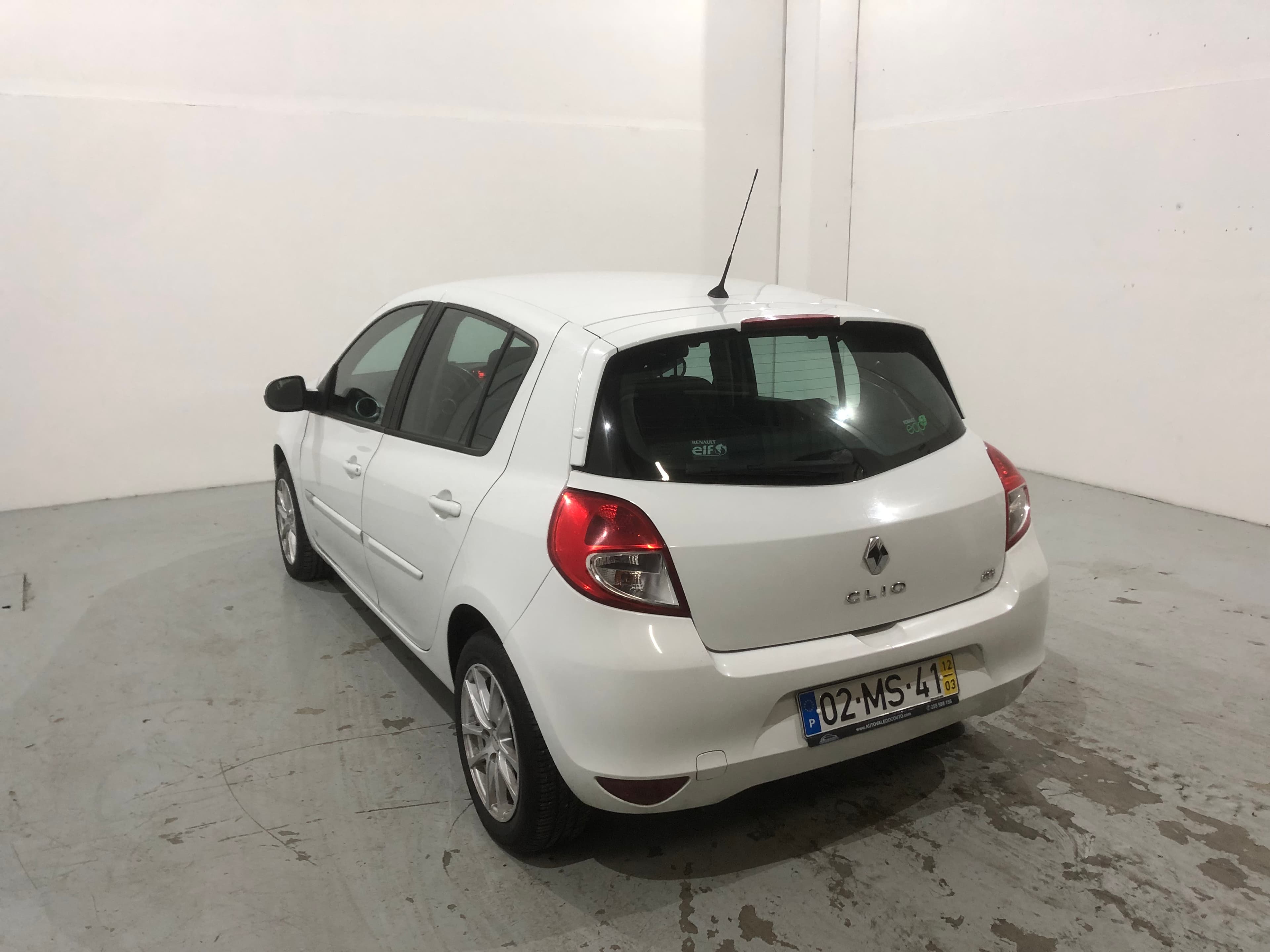 Renault Clio 1.5 DCI · Ano 2012 — imagem 5