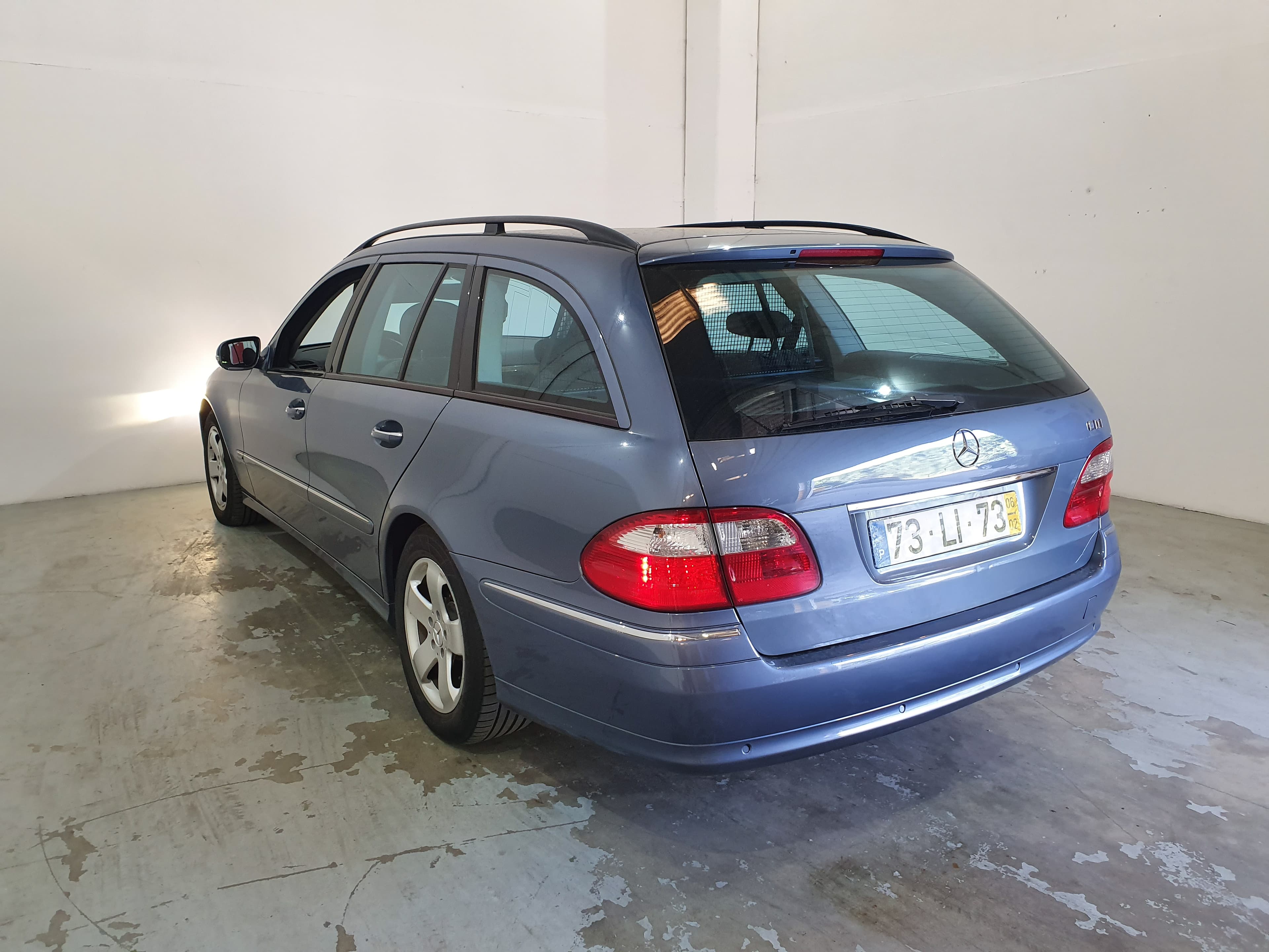 Mercedes-Benz E220 CDI · Ano 2006 — image 5
