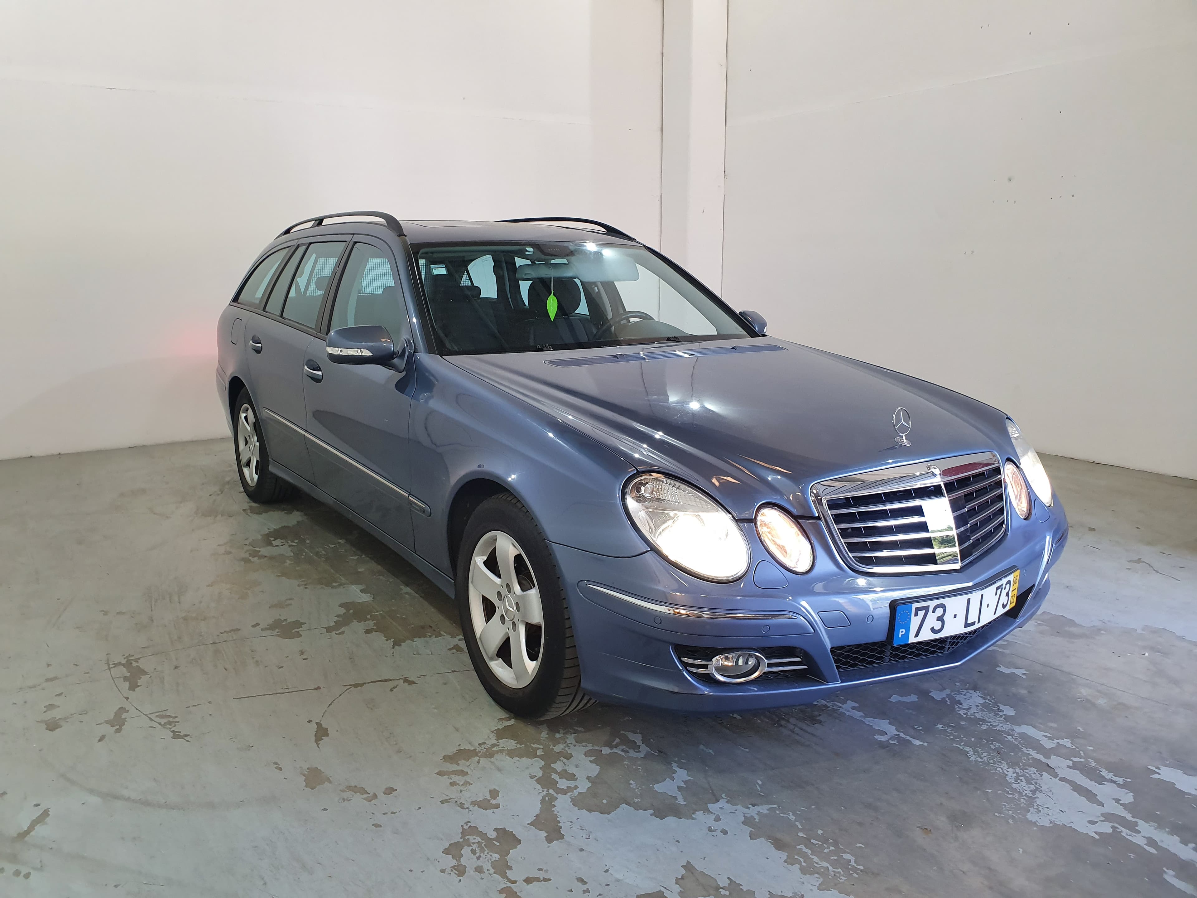 Mercedes-Benz E220 CDI · Ano 2006 — image 3