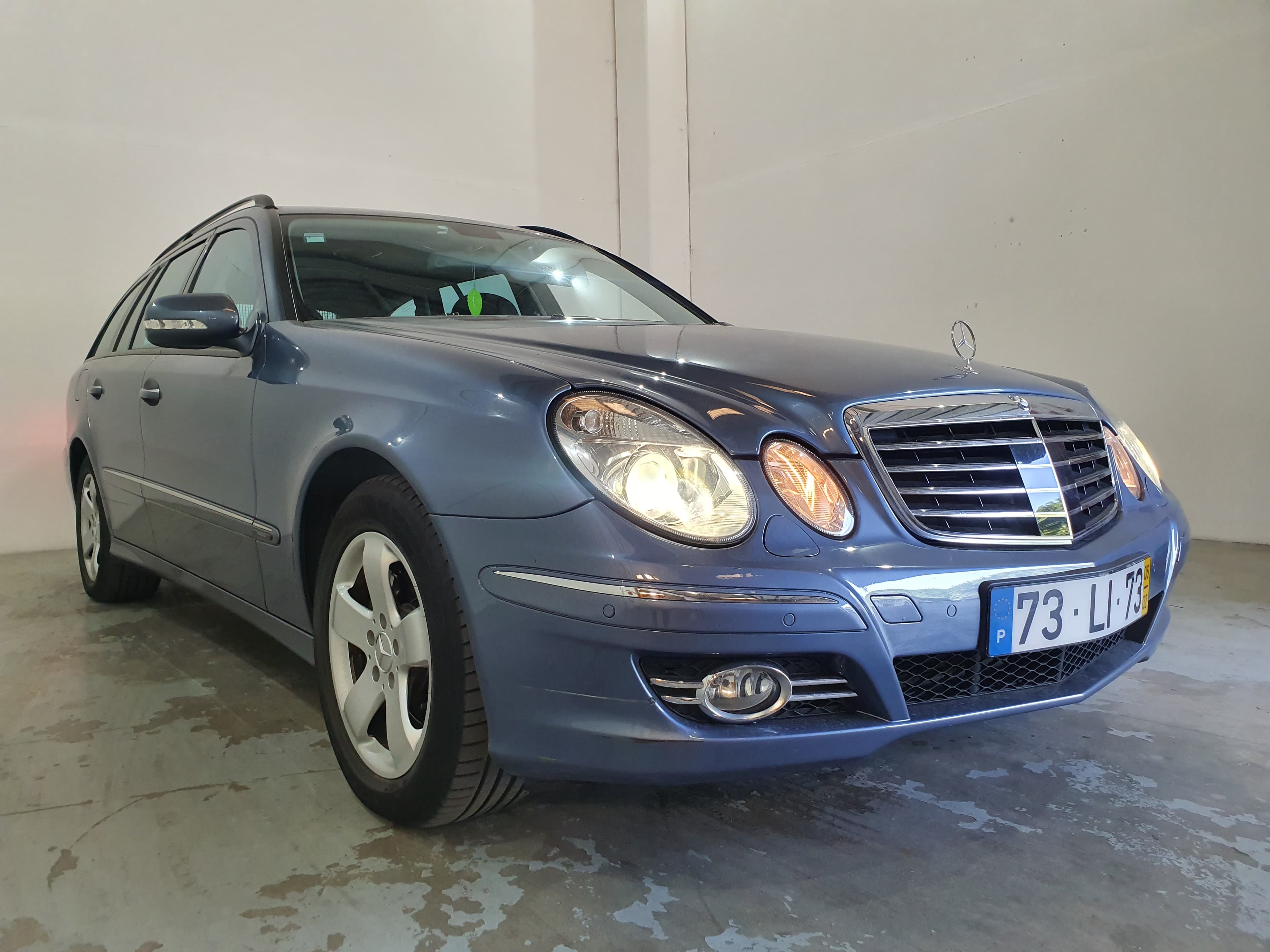 Mercedes-Benz E220 CDI · Ano 2006 — image 4