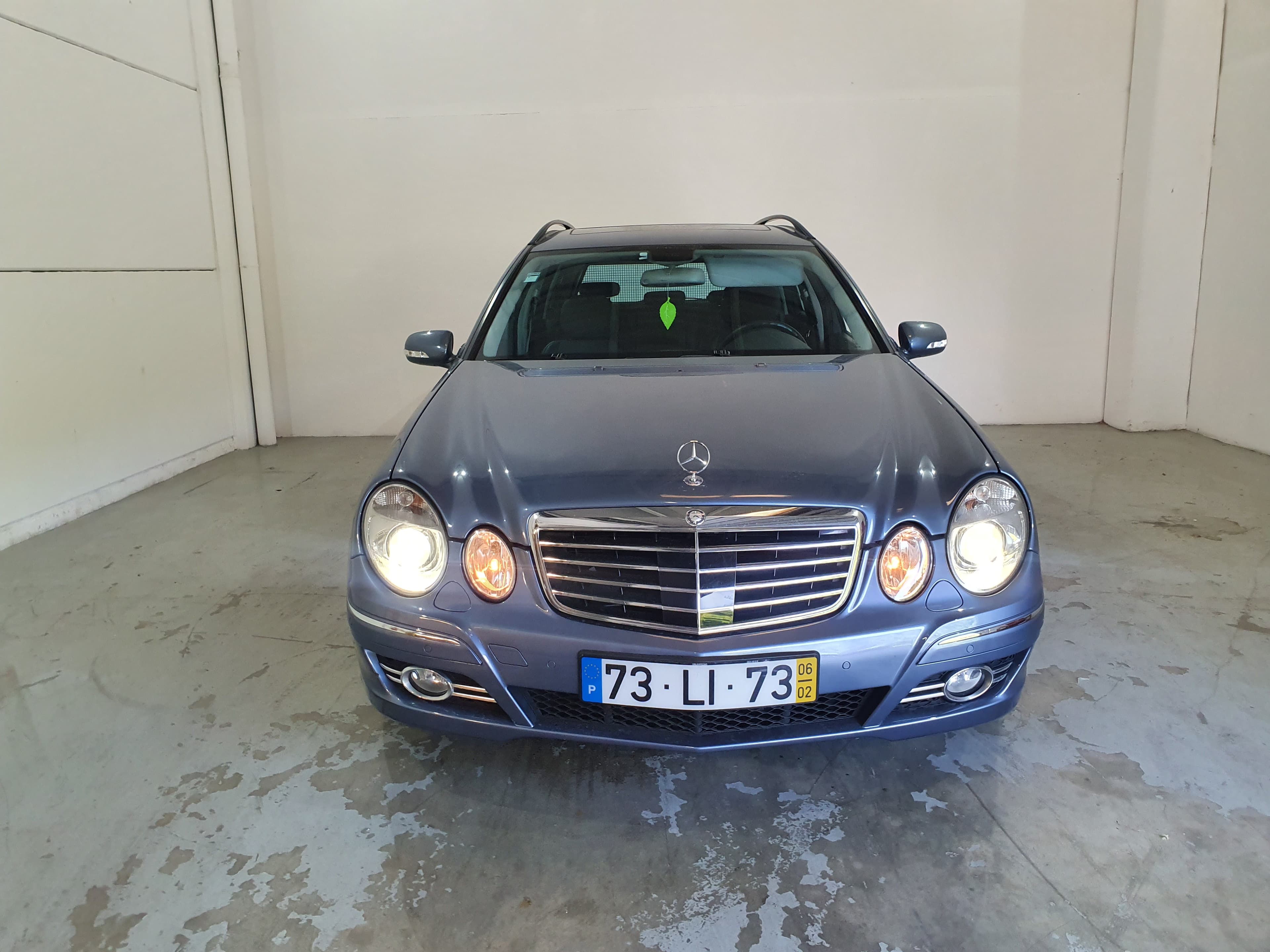 Mercedes-Benz E220 CDI · Ano 2006 — image 2