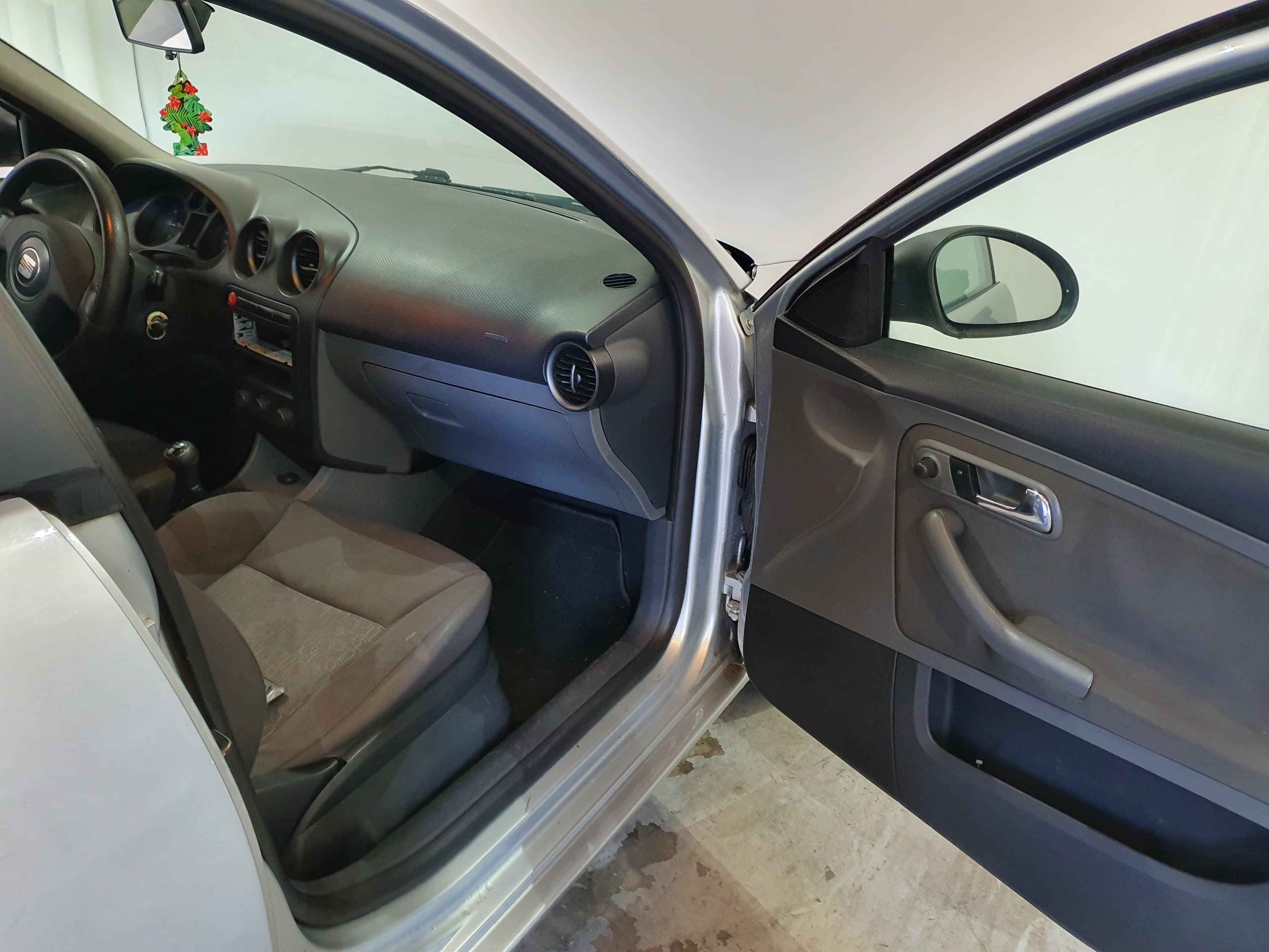 Seat Ibiza 1.4 TDI · Ano 2006 — image 22