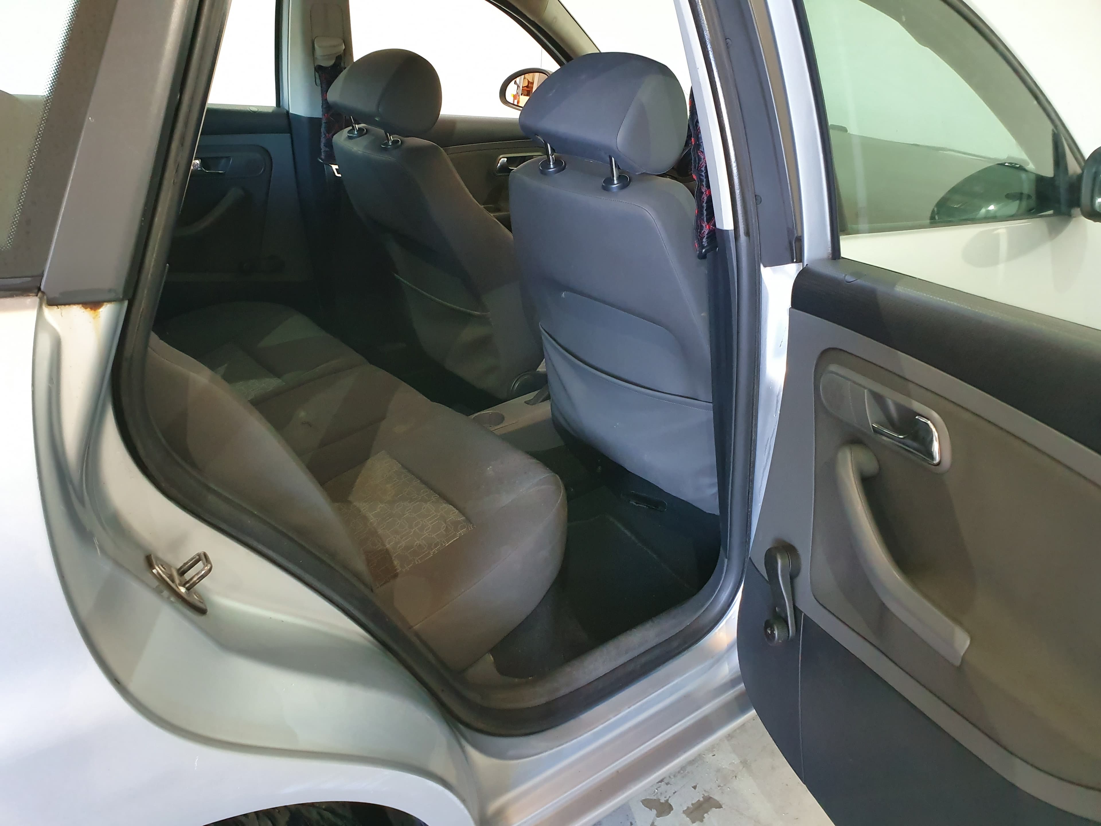 Seat Ibiza 1.4 TDI · Ano 2006 — image 24