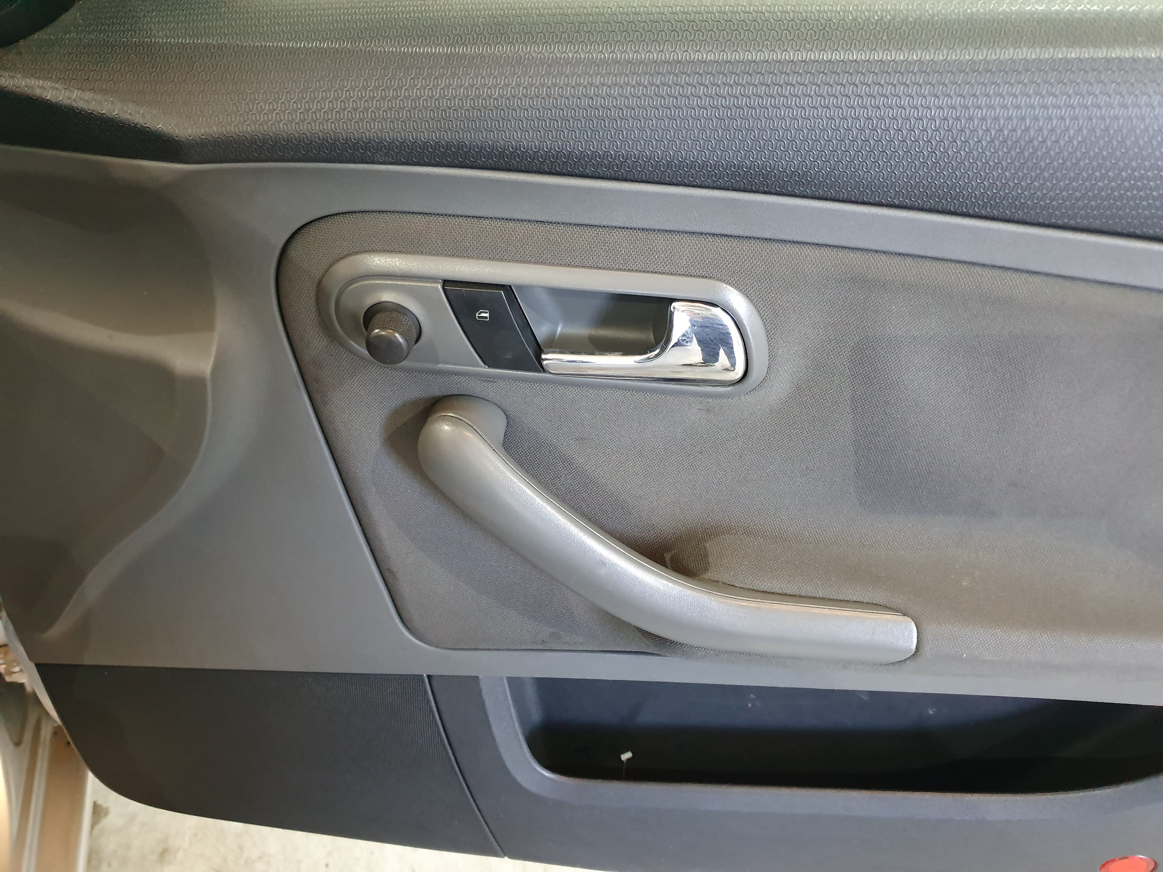 Seat Ibiza 1.4 TDI · Ano 2006 — image 23