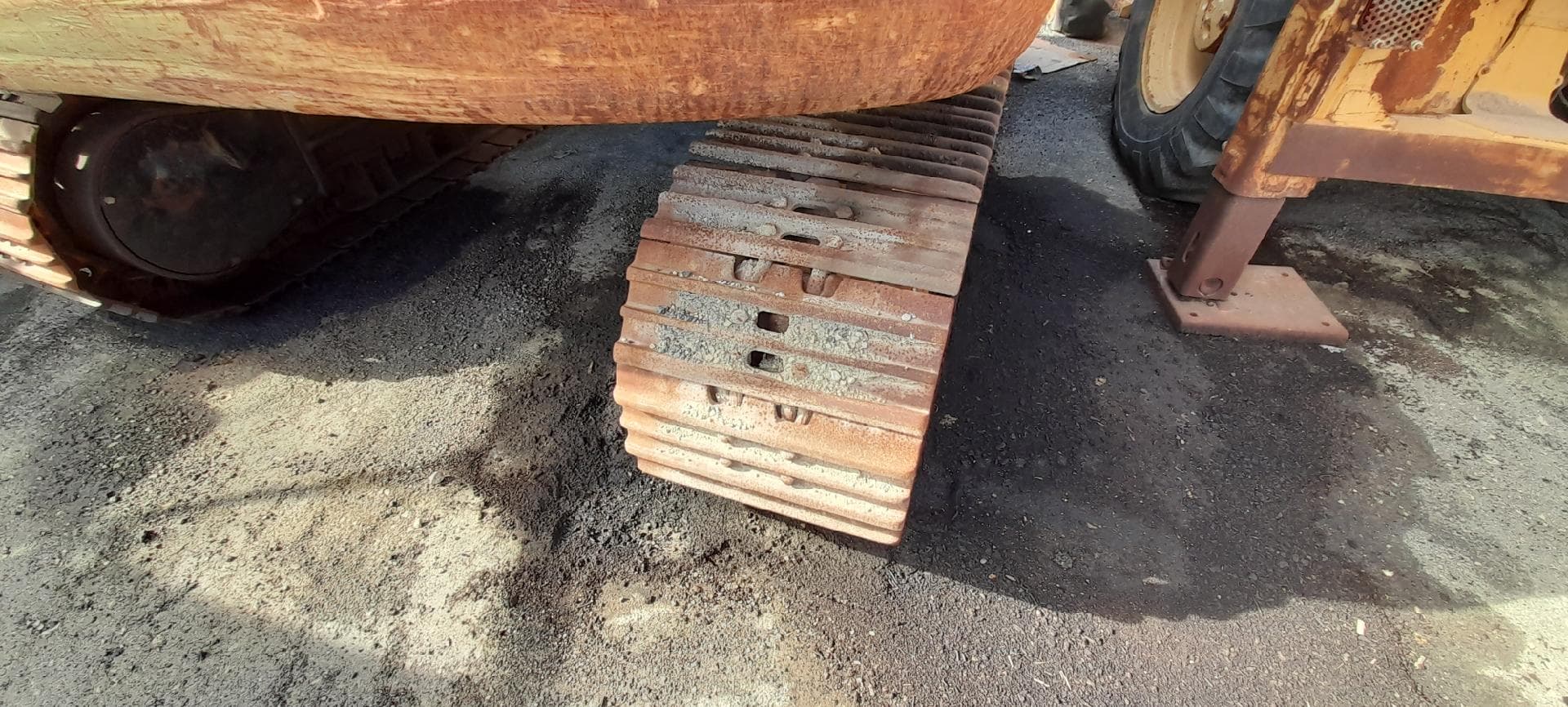 Escavadora de Rastos CAT 312 C — imagem 11