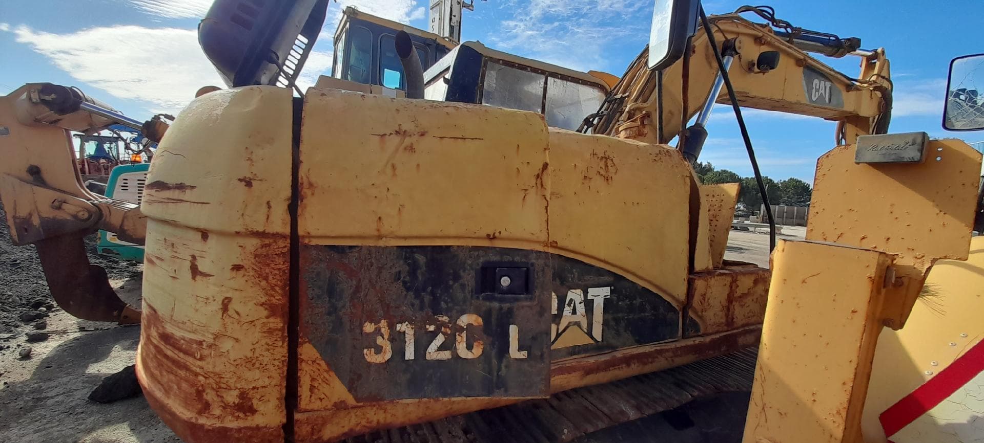 Escavadora de Rastos CAT 312 C — imagem 9