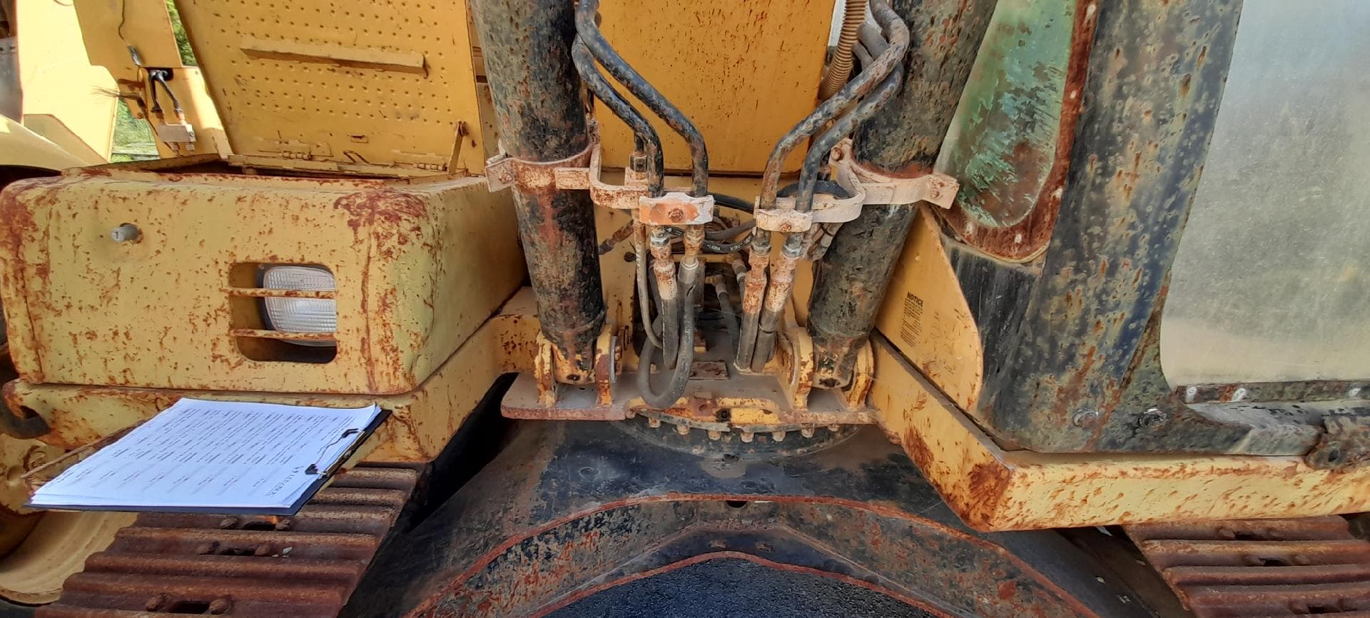 Escavadora de Rastos CAT 312 C — imagem 13