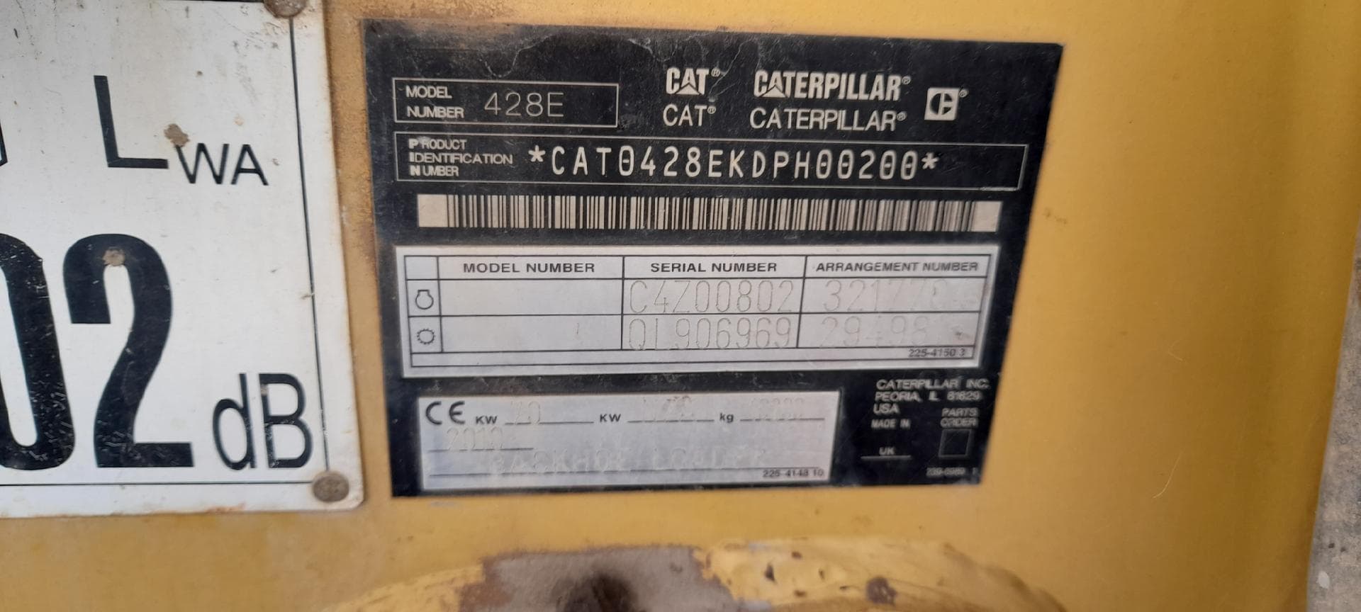 Retroescavadora de pneus CAT 428 E — image 18