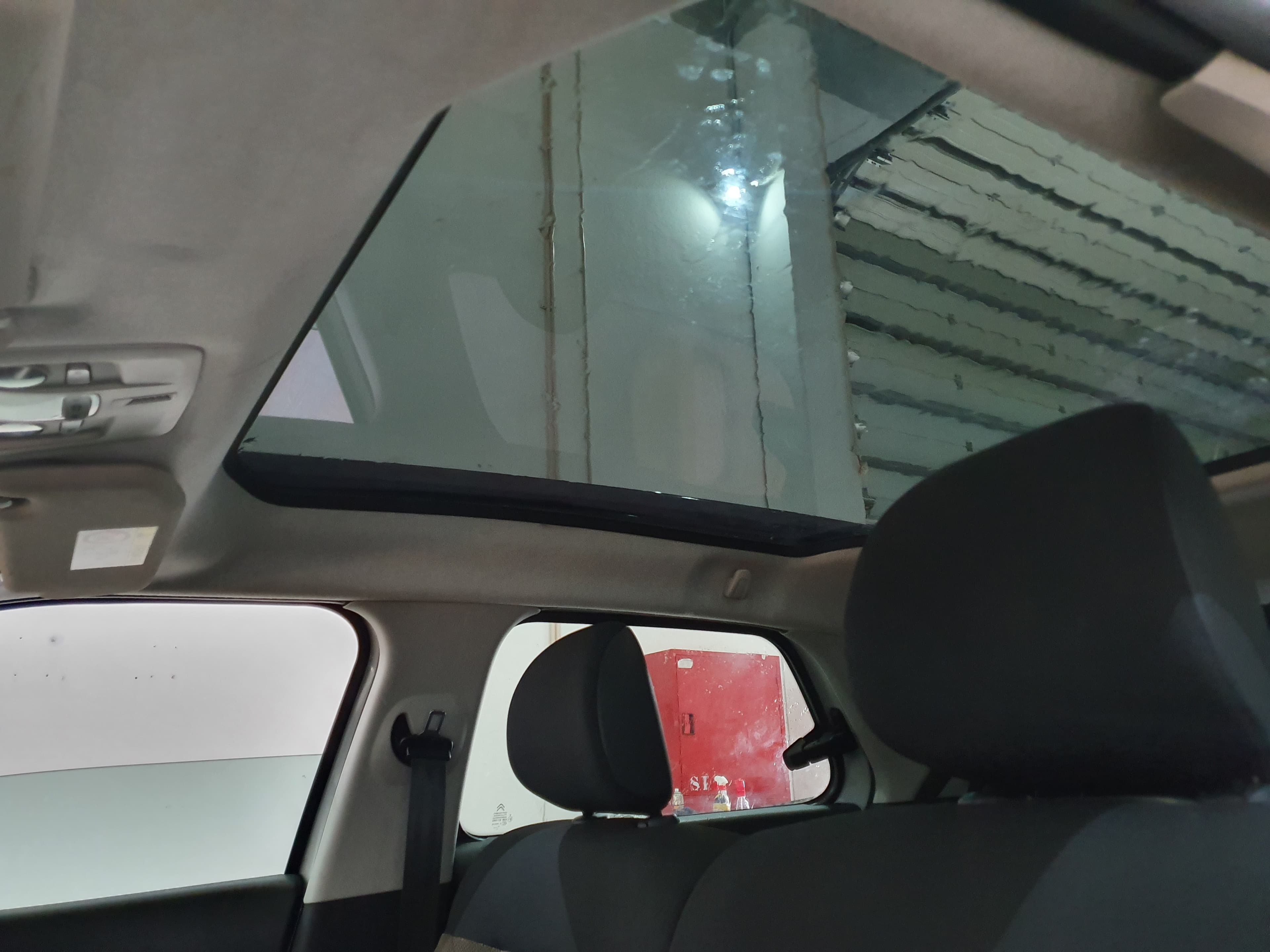 Citroën C4 1.6 HDI · Ano 2014 — imagen 34