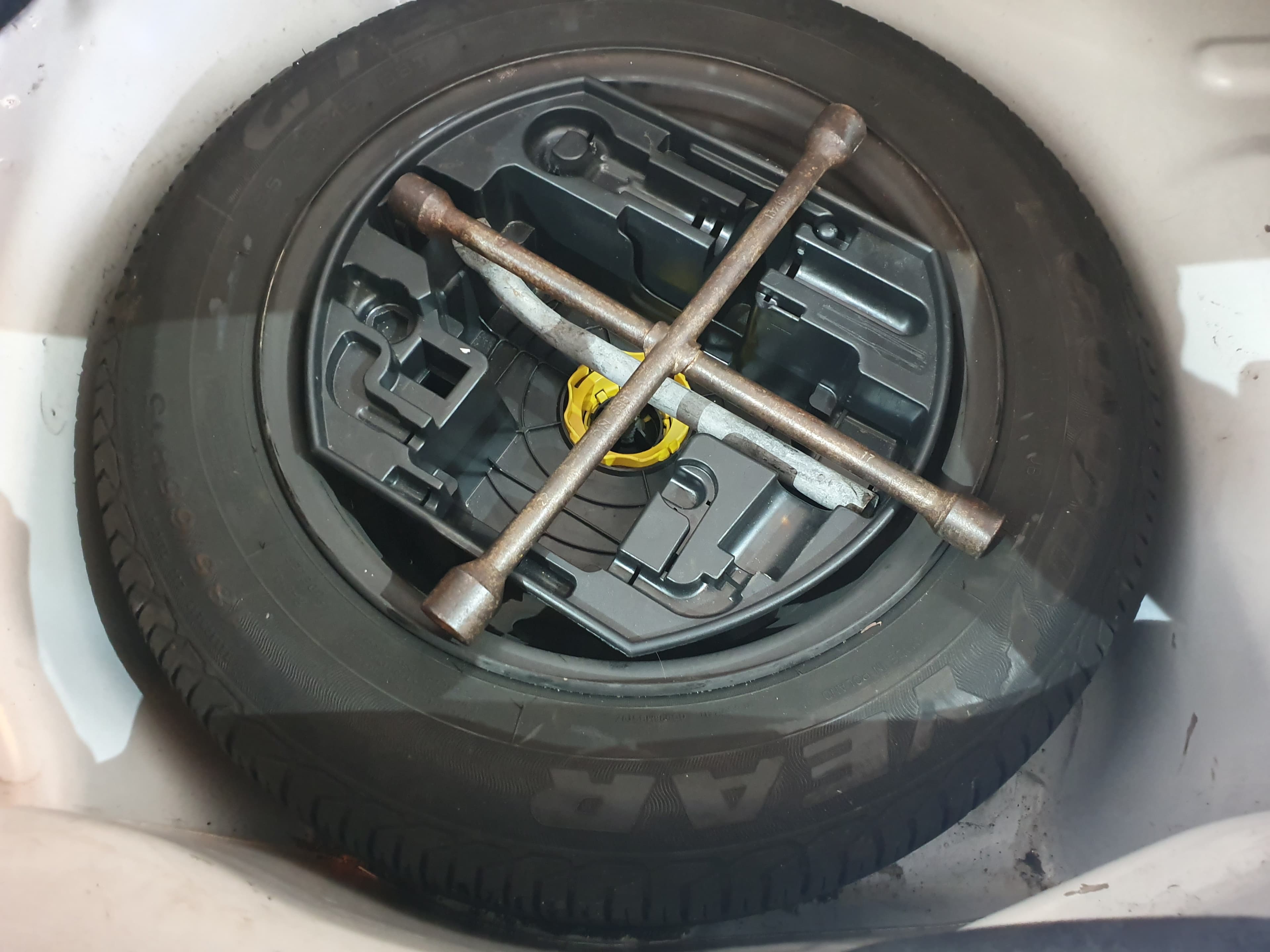 Citroën C4 1.6 HDI · Ano 2014 — imagen 18