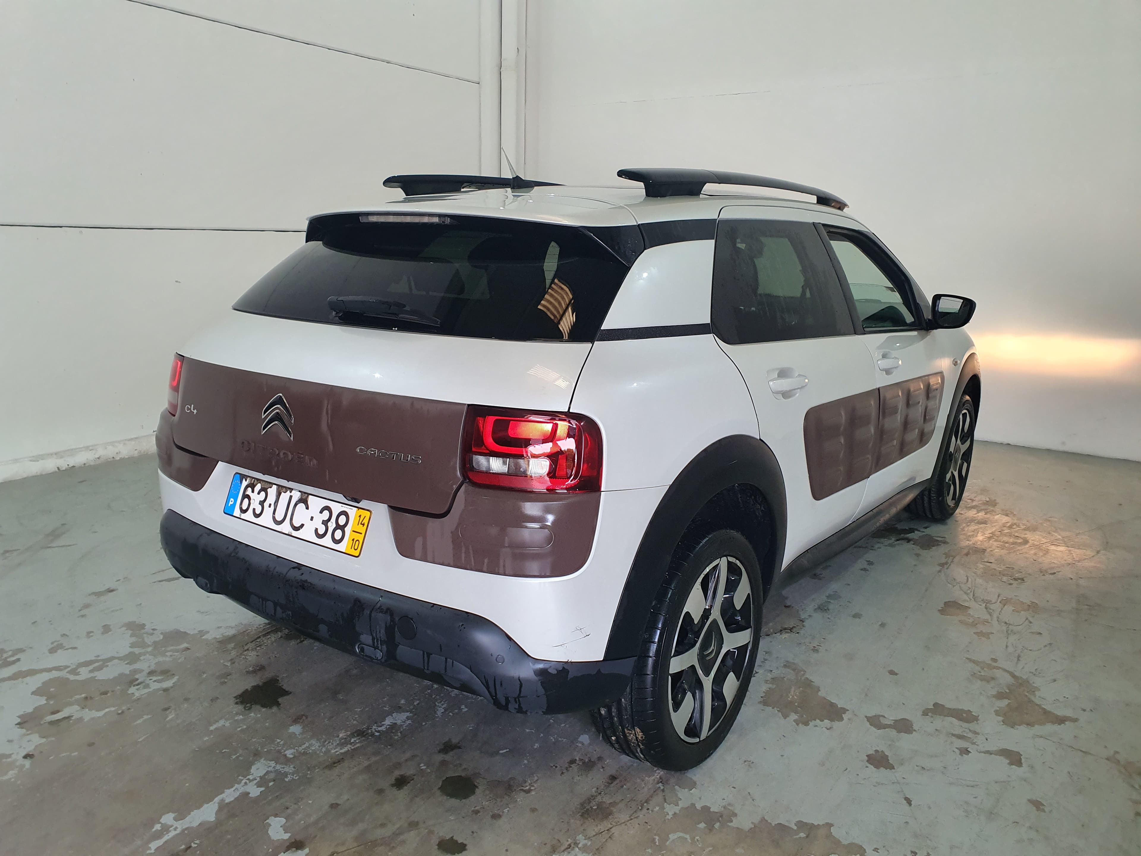 Citroën C4 1.6 HDI · Ano 2014 — imagen 4