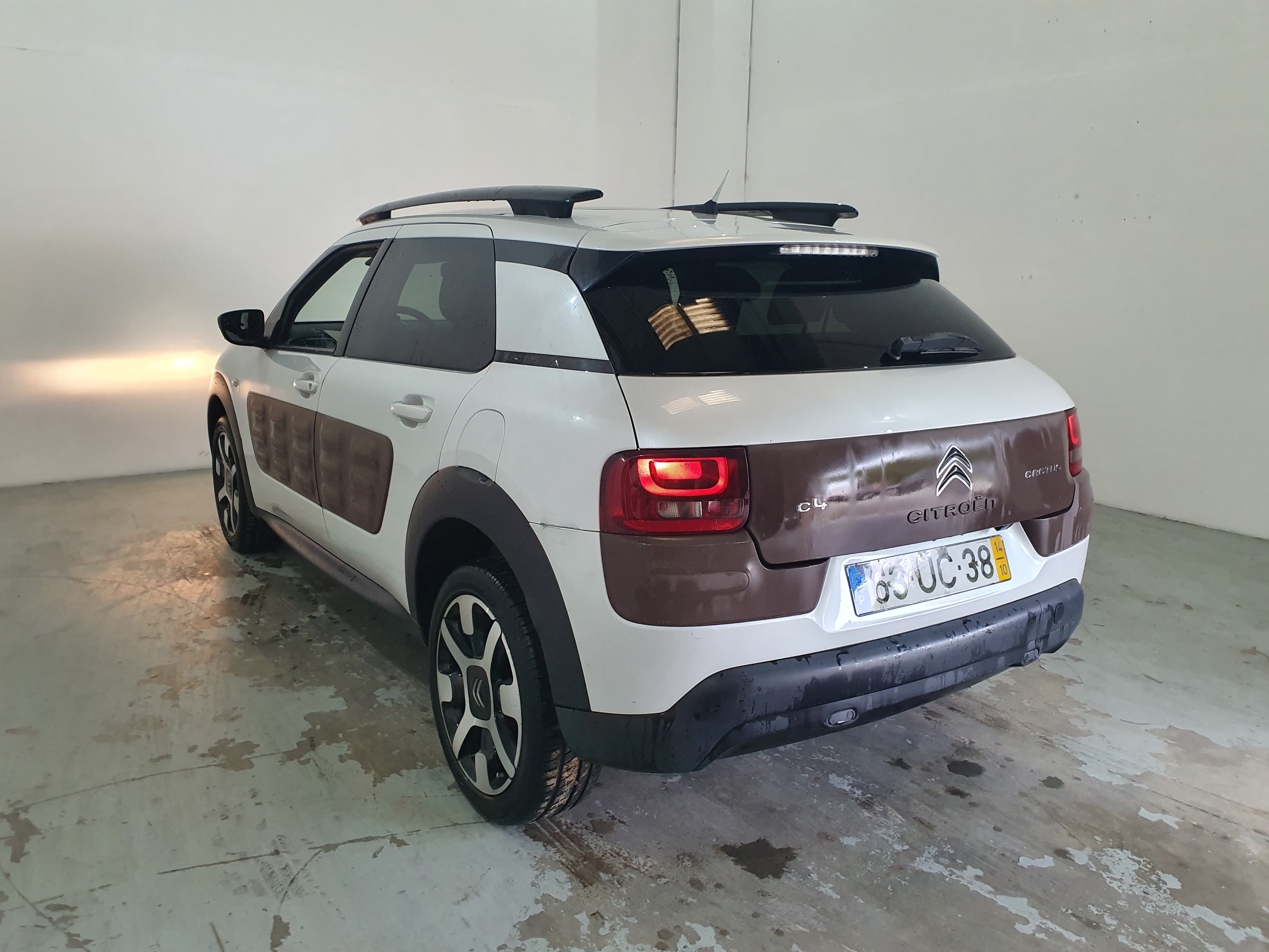 Citroën C4 1.6 HDI · Ano 2014 — imagen 7