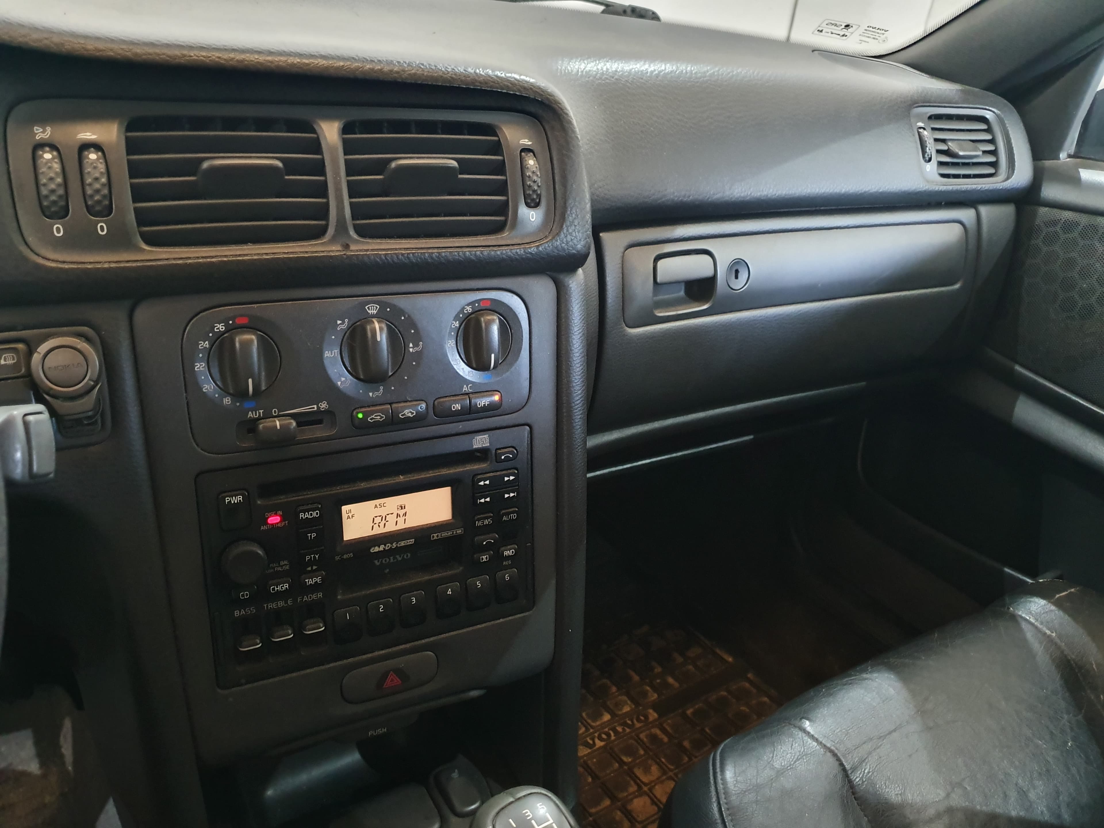 Volvo V70 2.5 TDI · Ano 1997 — imagem 33