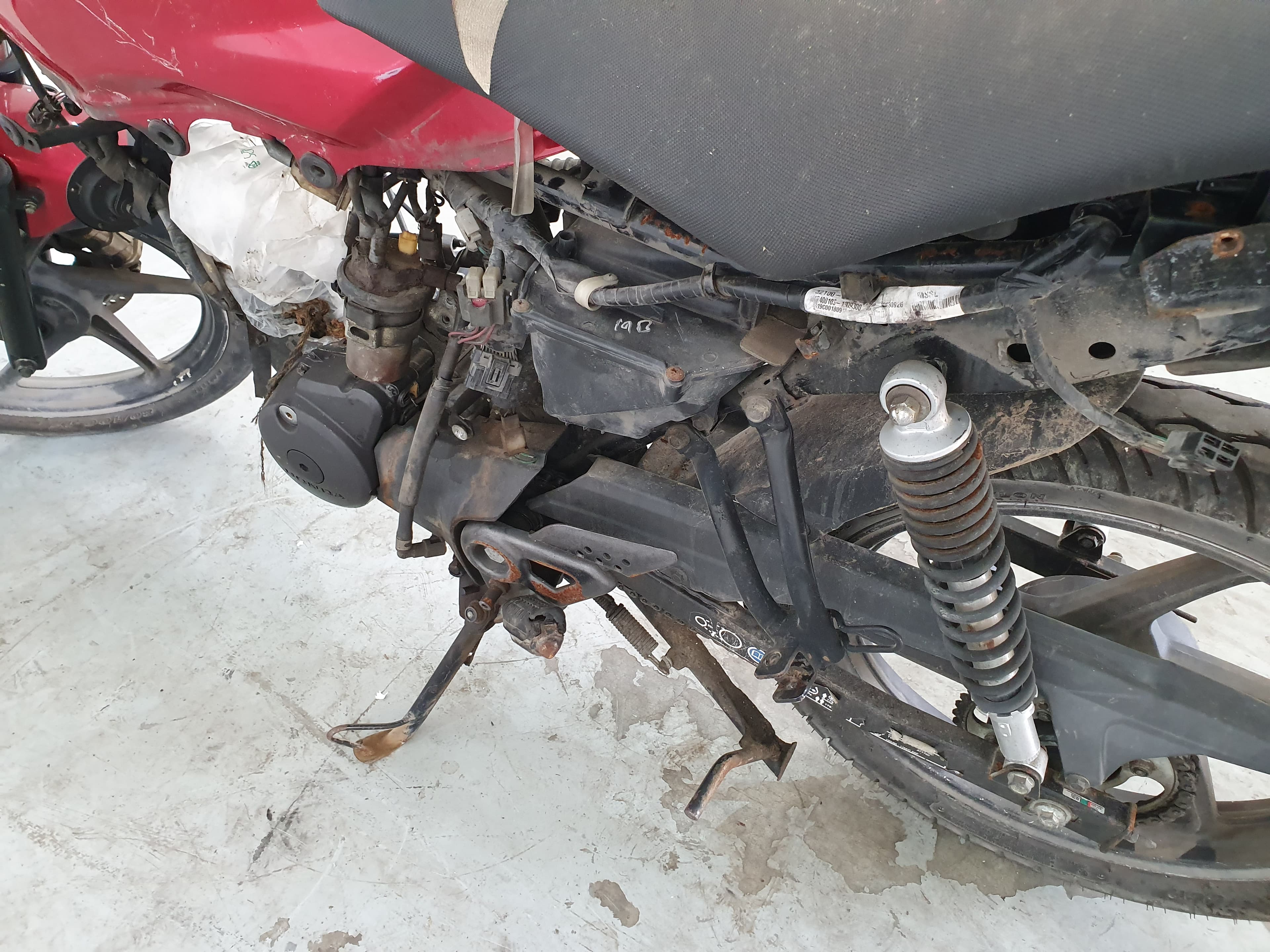 Honda Vision CBF 125 · Ano 2013 — image 9