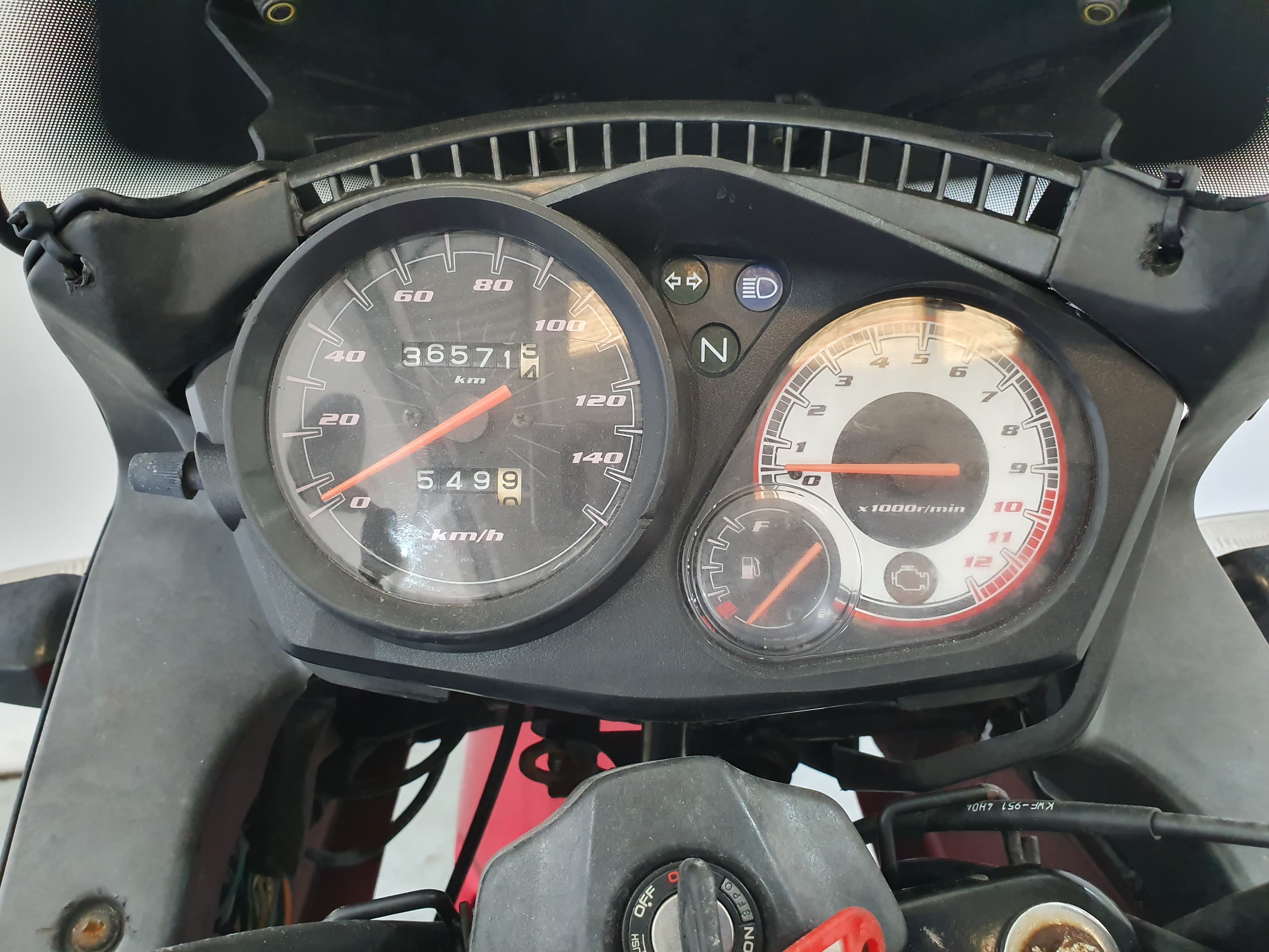 Honda Vision CBF 125 · Ano 2014 — imagen 10