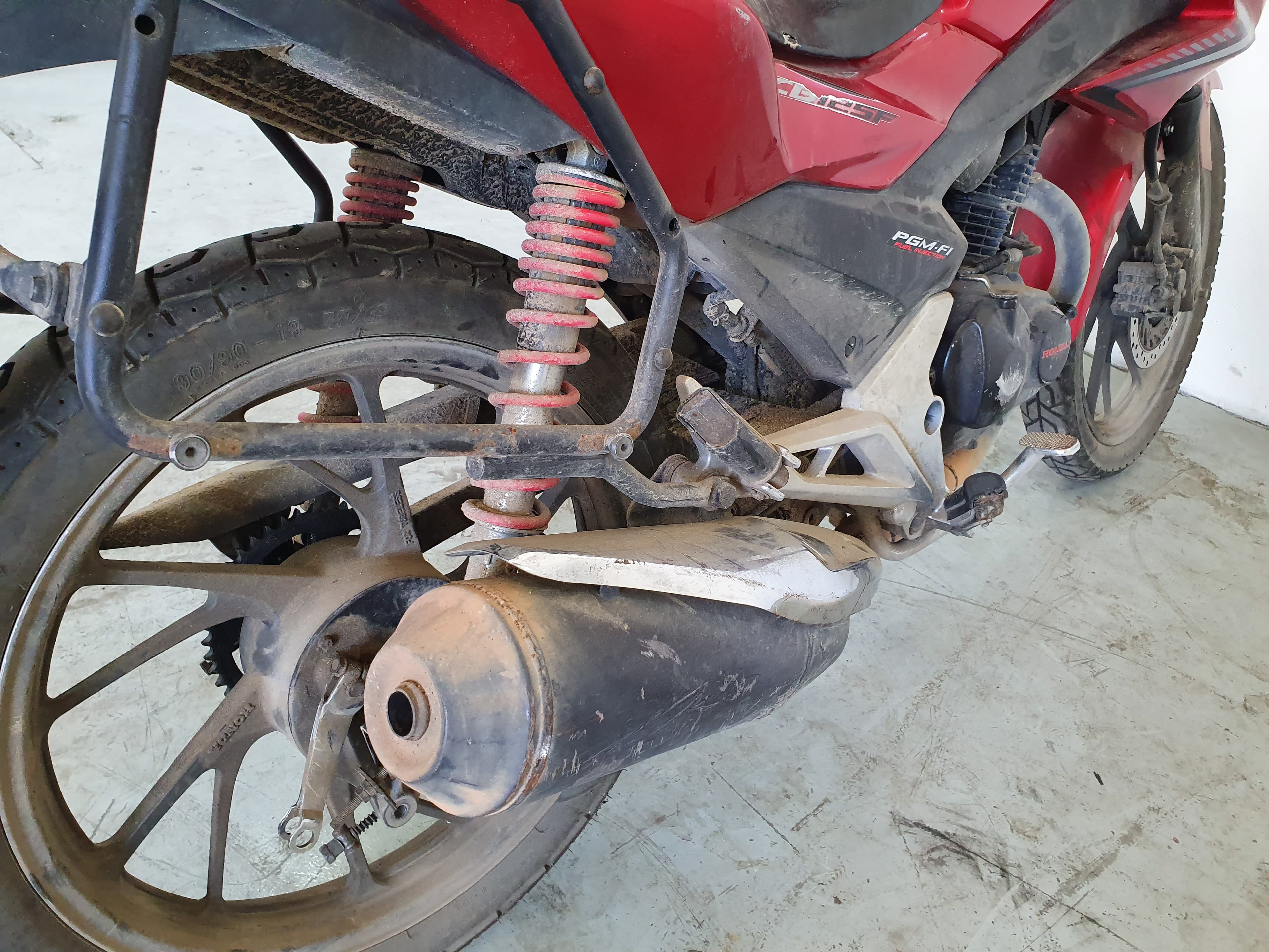 Honda Vision CBF 125 · Ano 2015 — imagen 8