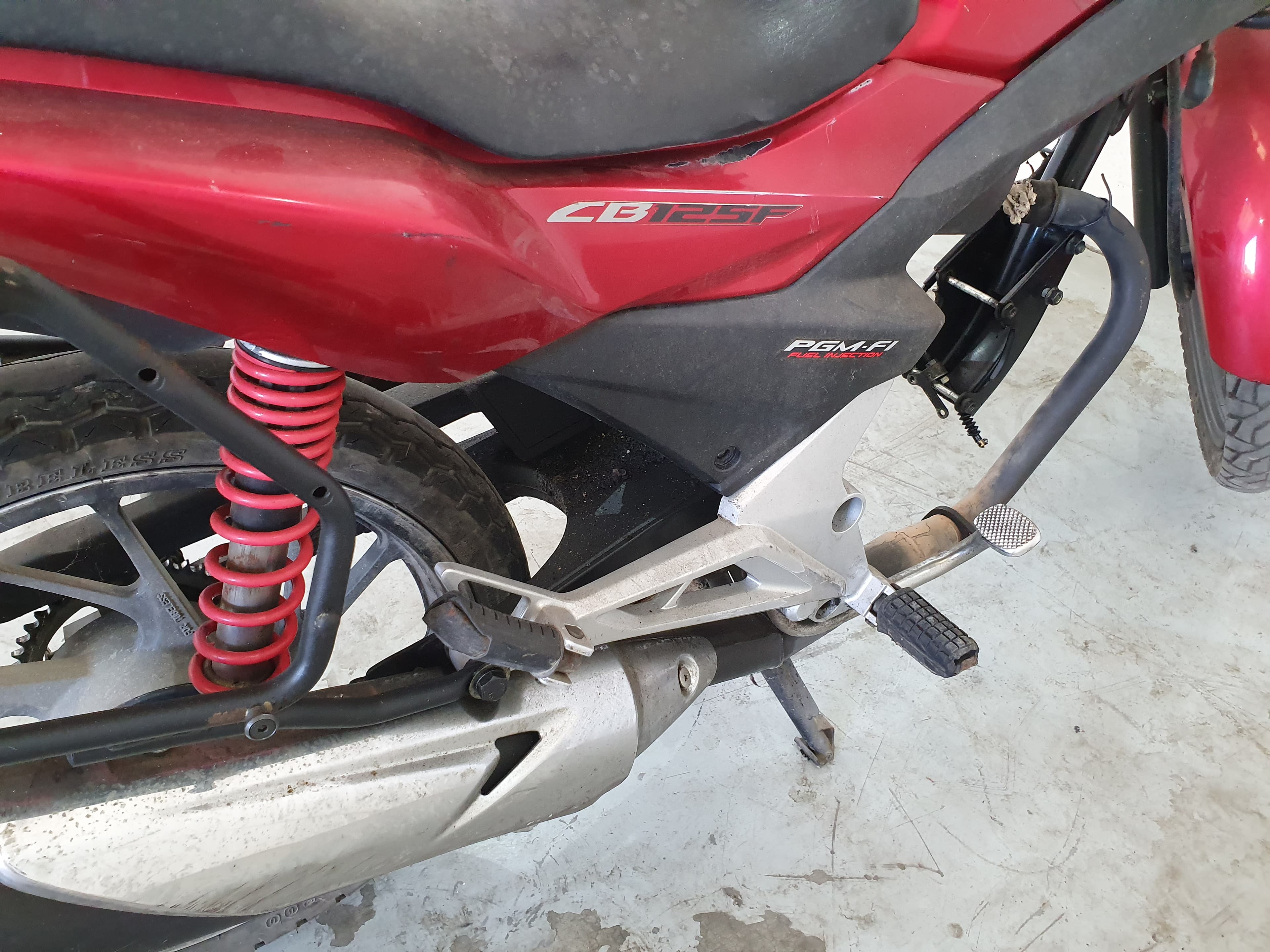 Honda Vision CBF 125 · Ano 2015 — imagem 7