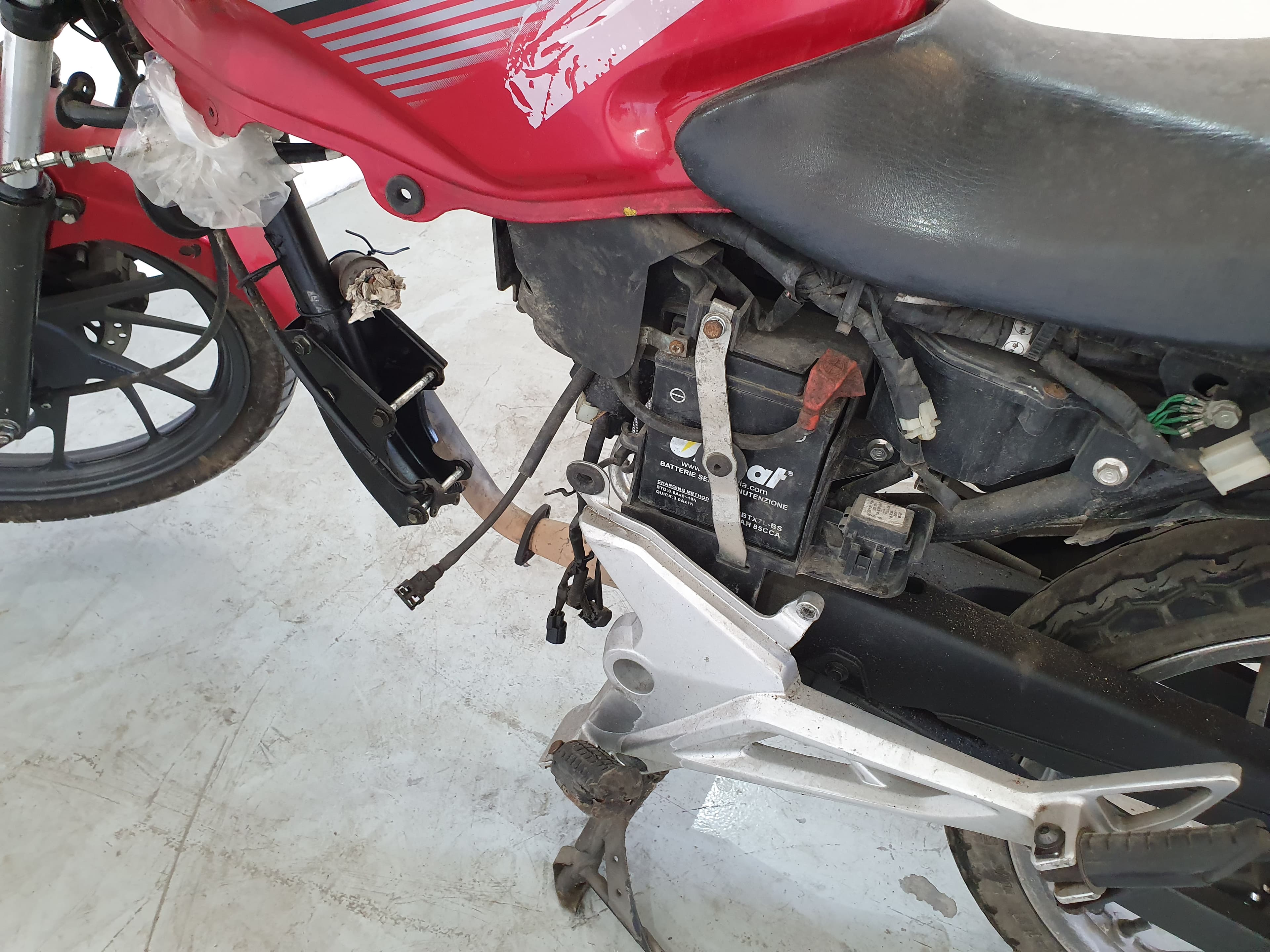 Honda Vision CBF 125 · Ano 2015 — imagem 8