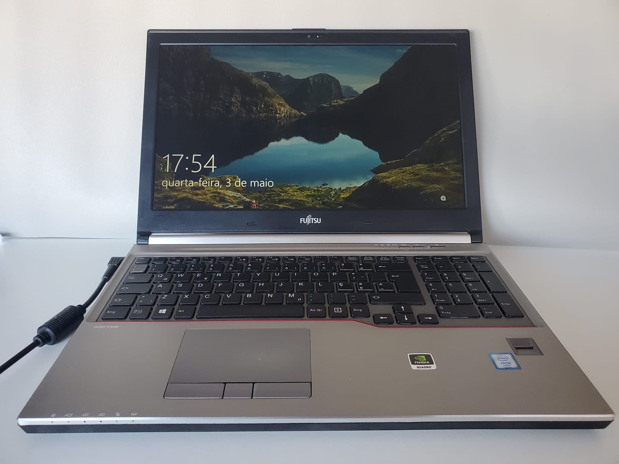 Portátil Fujitsu Celsius H770 — imagem 1