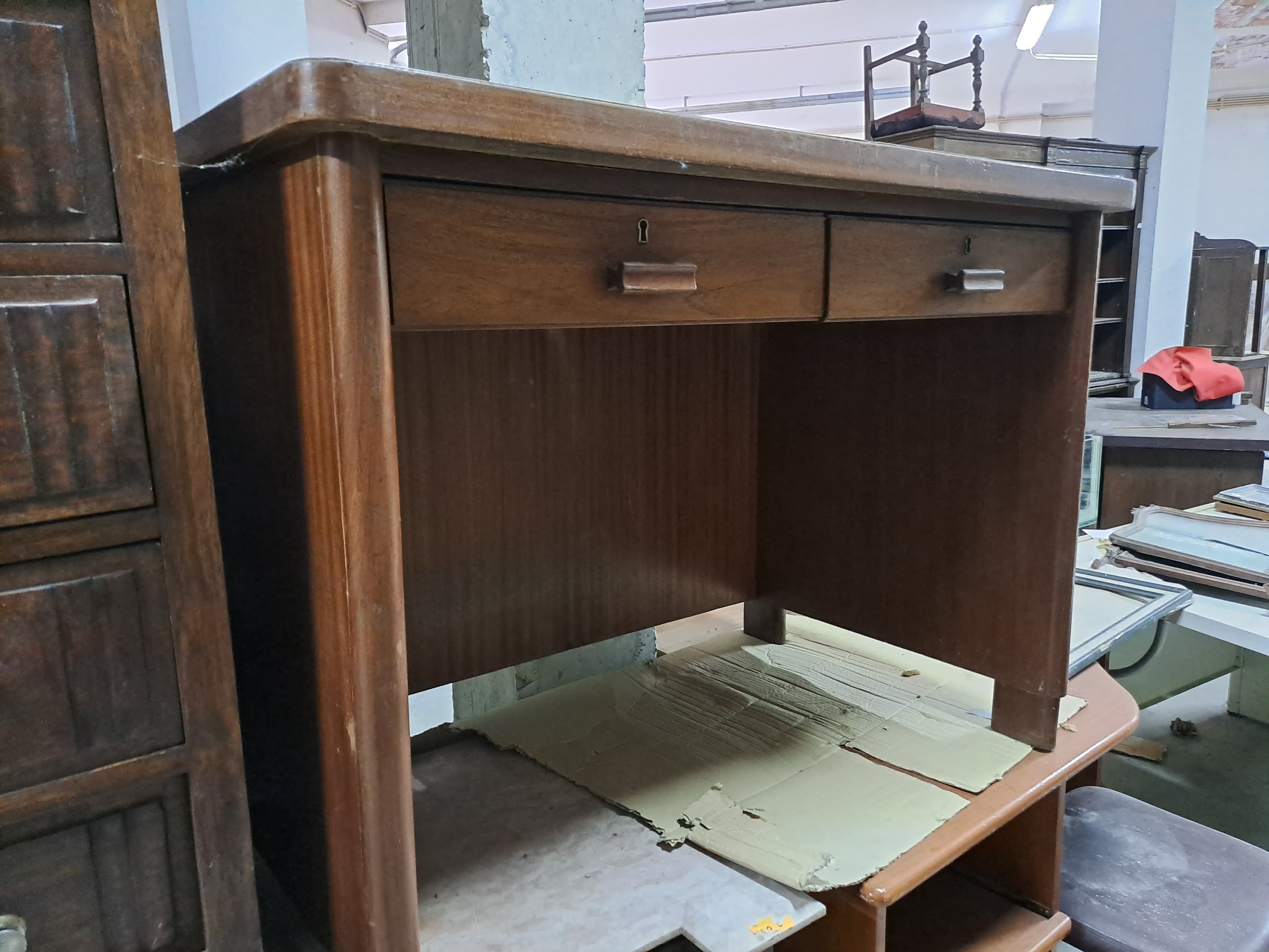 Table — image 3